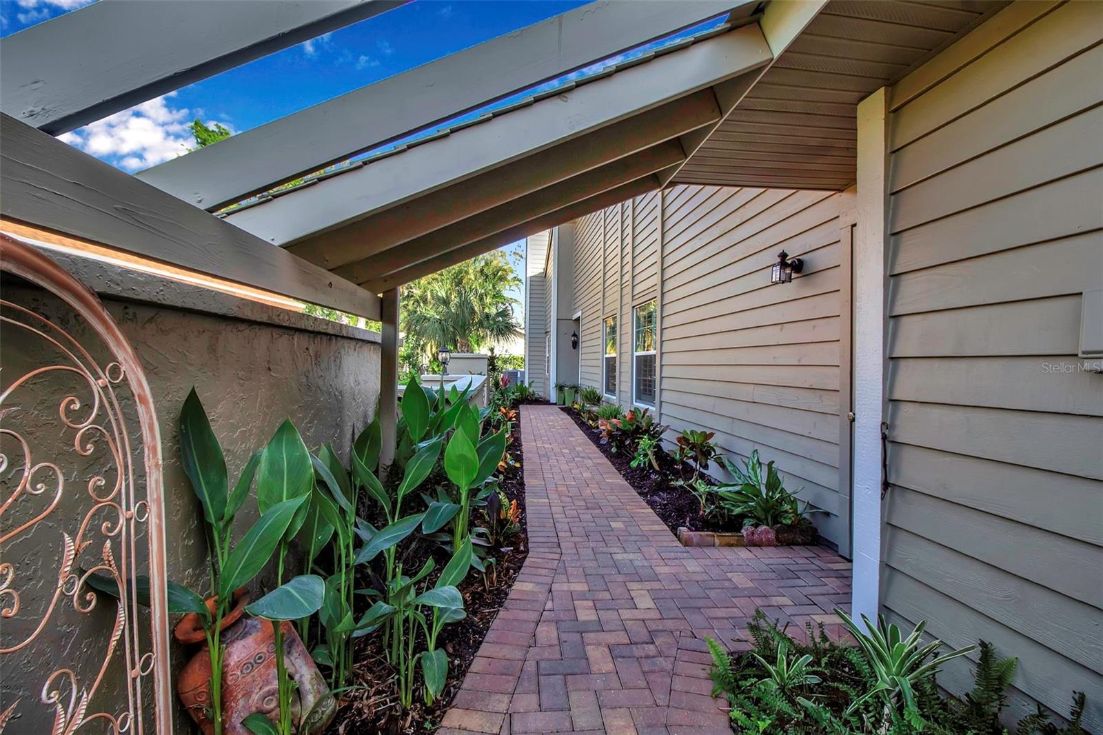 3410 Avenida Madera #B
