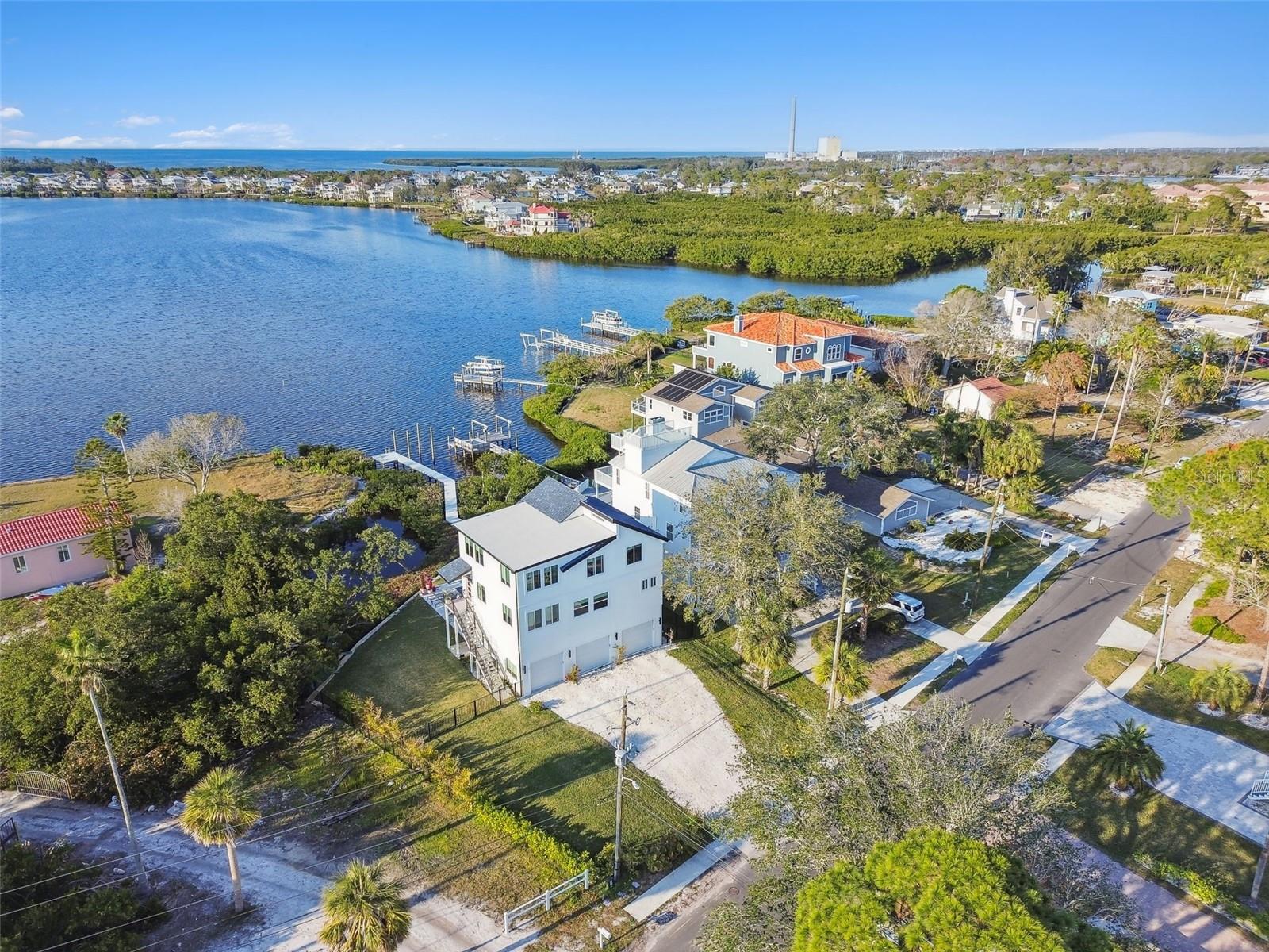1640 Sea Breeze Dr