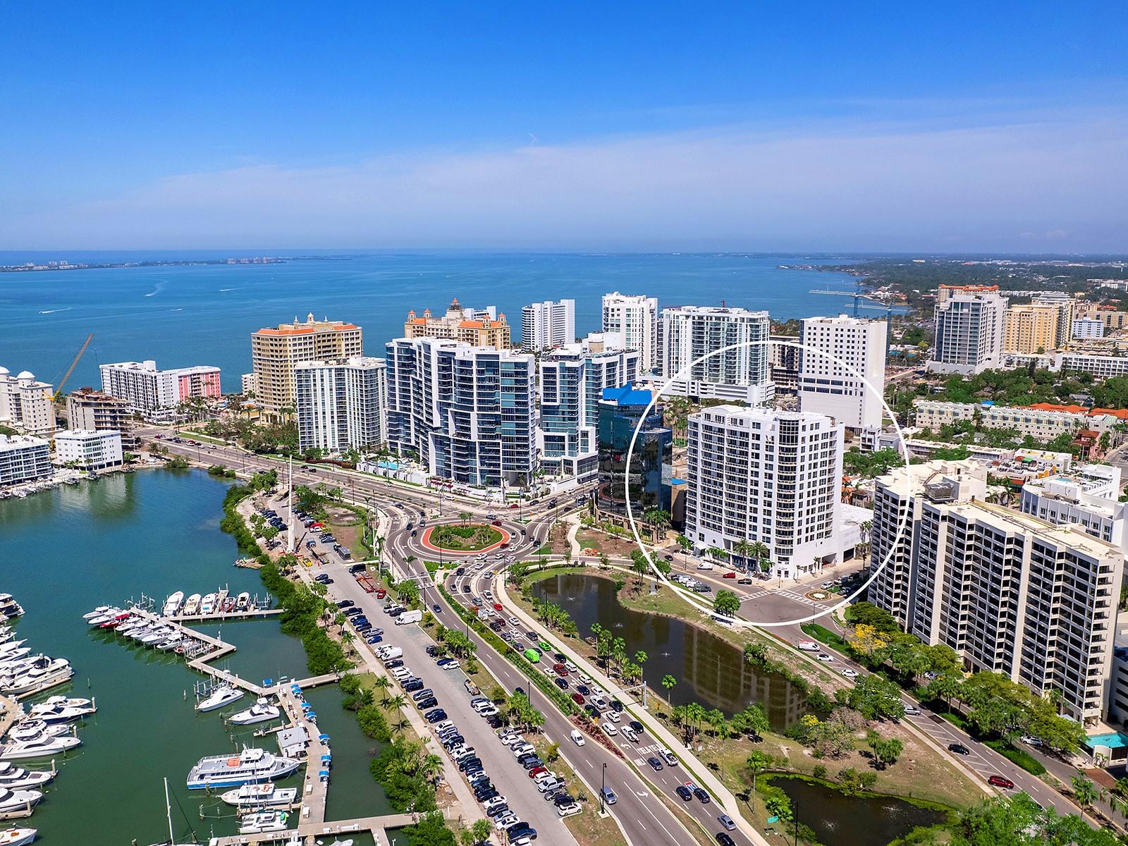 1233 N Gulfstream Ave #401