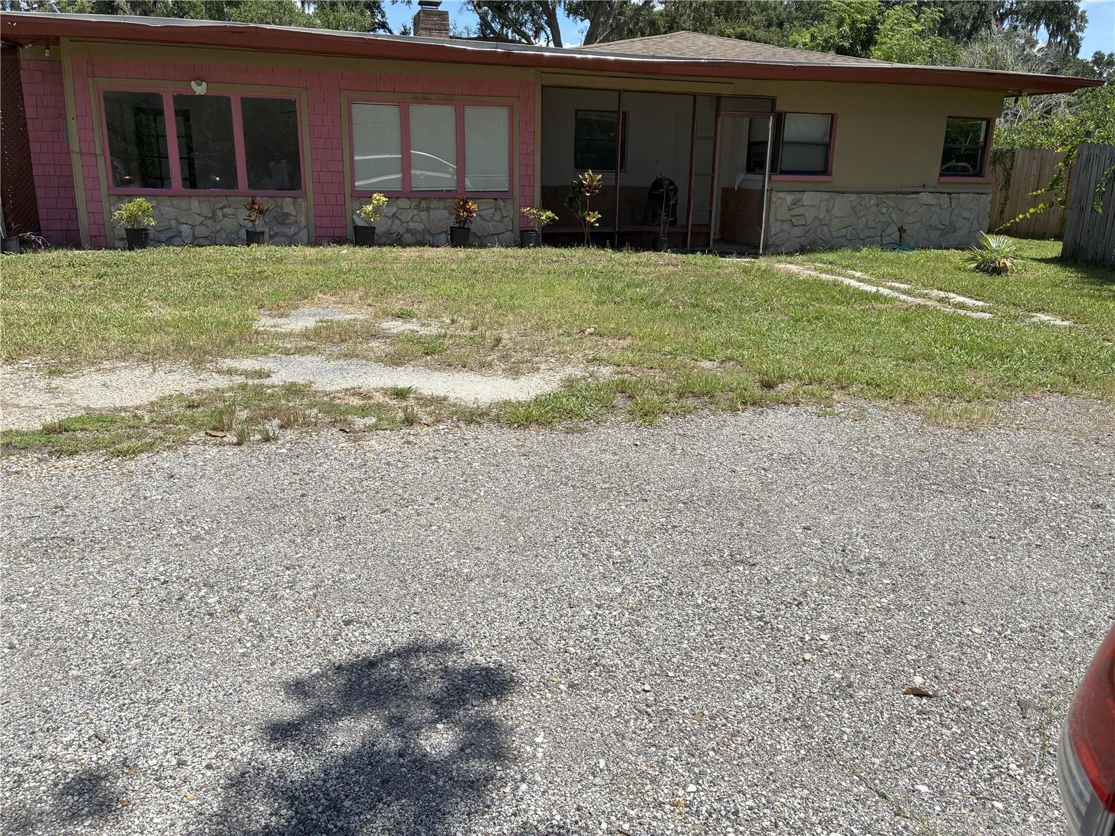 3016 Bloomingdale Ave