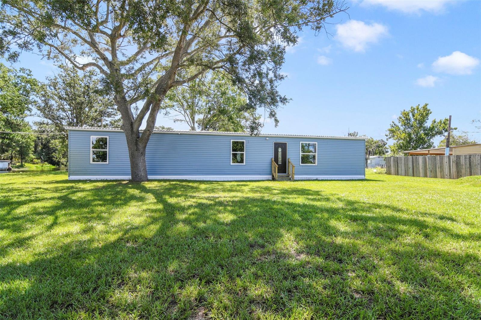 3380 Maple Ln