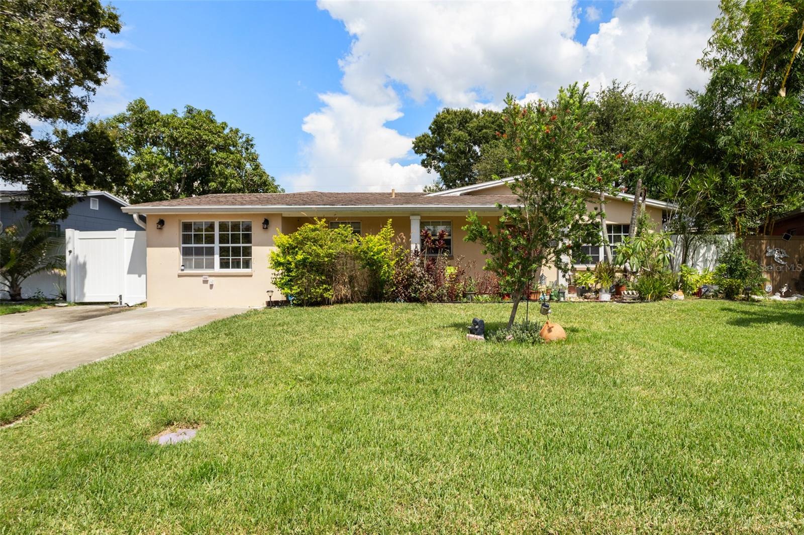 8915 59th Way N
