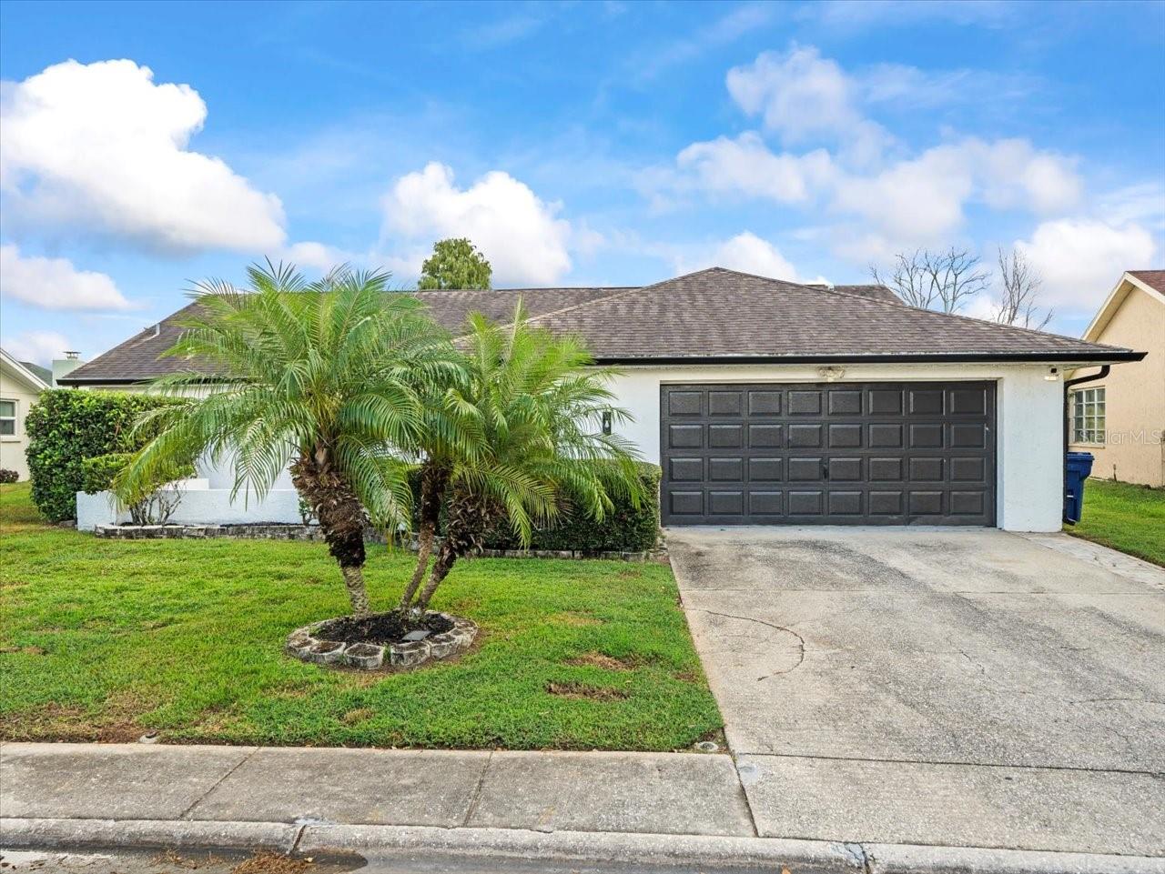 7624 Summertree Ln