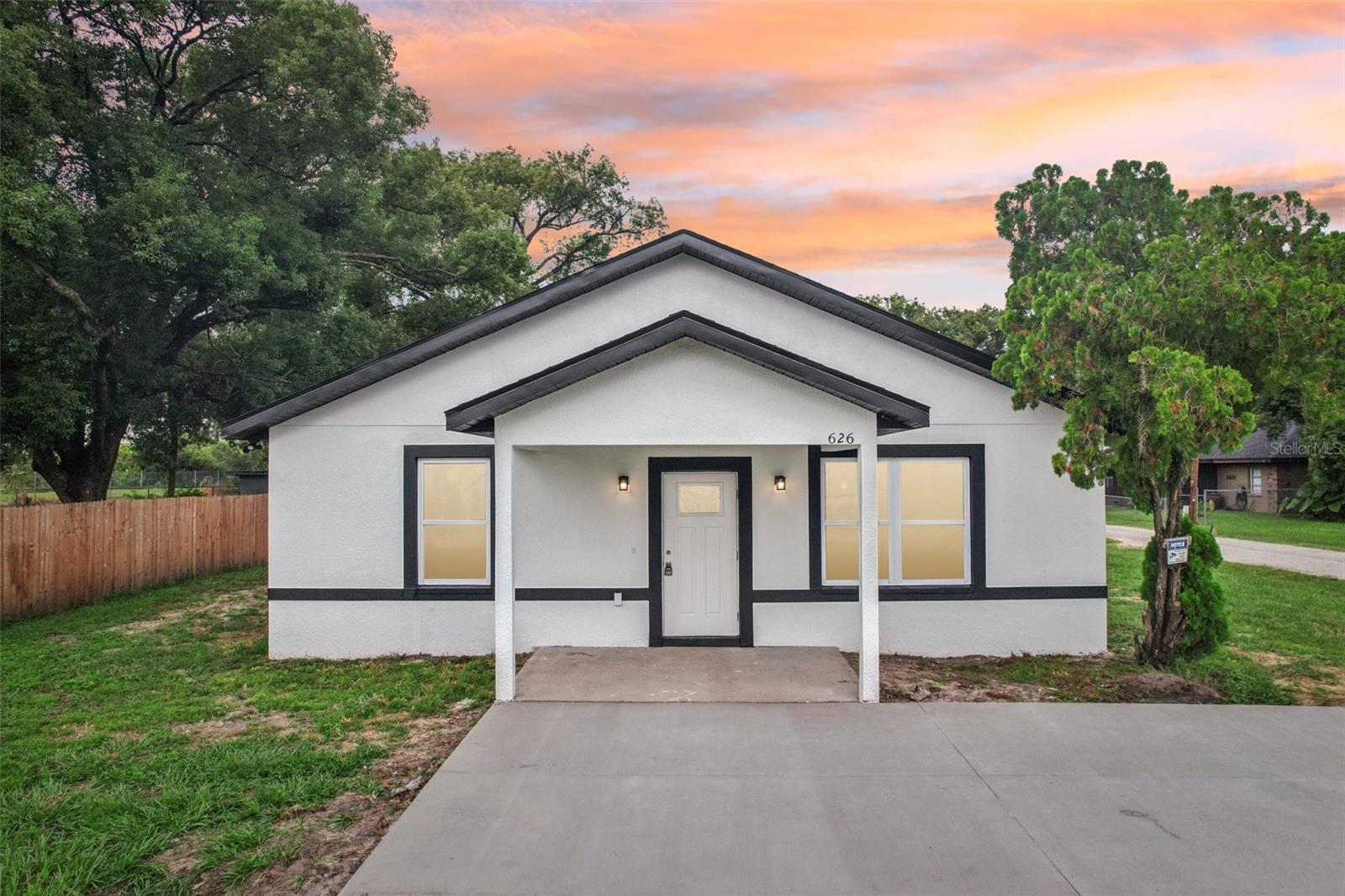 626 Woodland Ave
