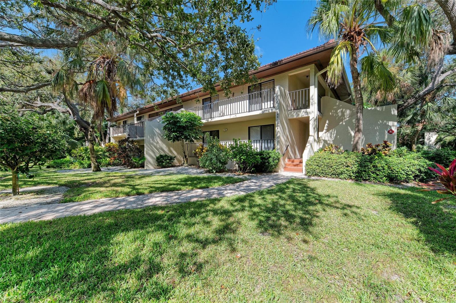 3902 Mourning Dove Dr #235
