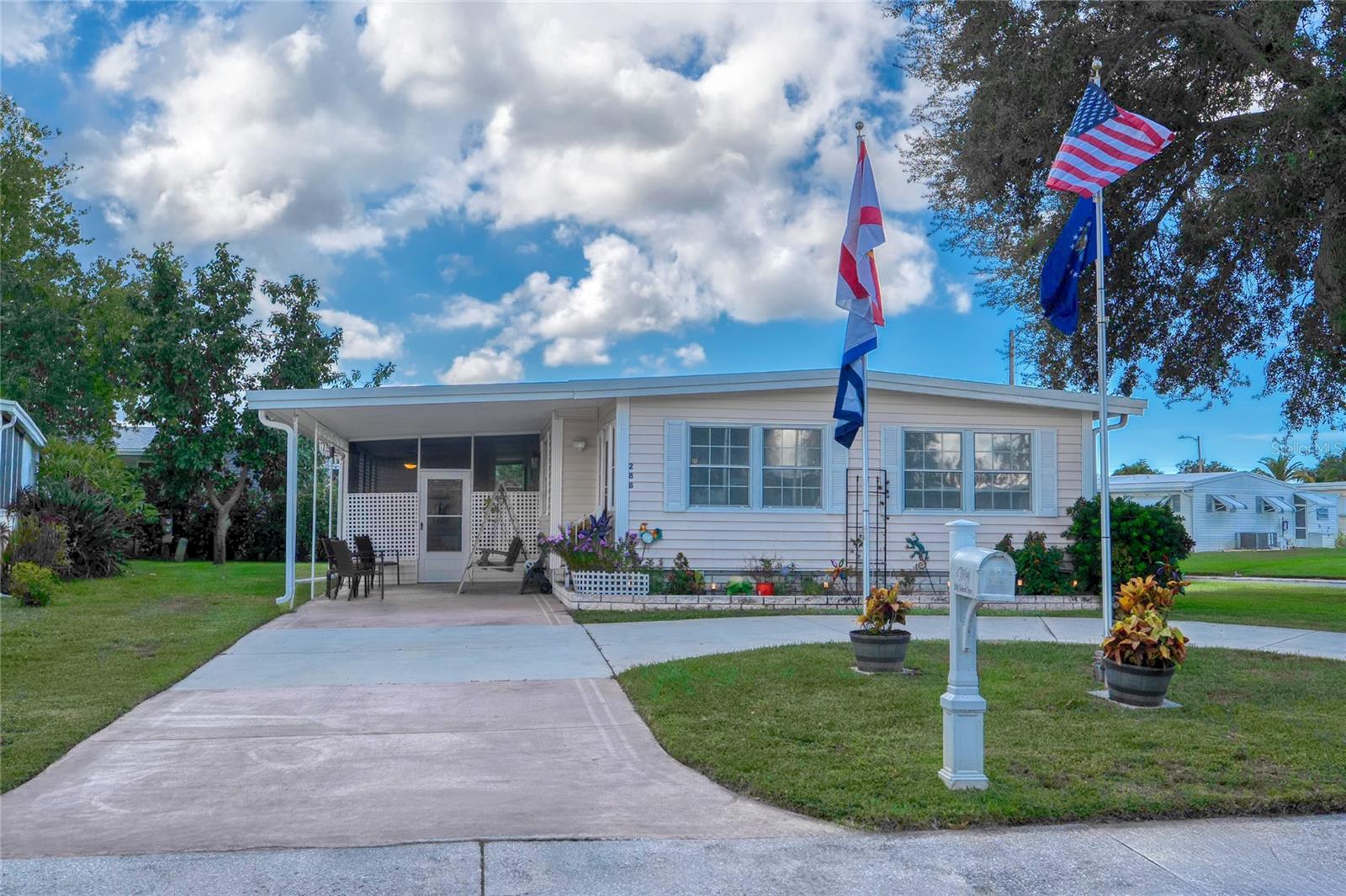 288 Salem Ave #3