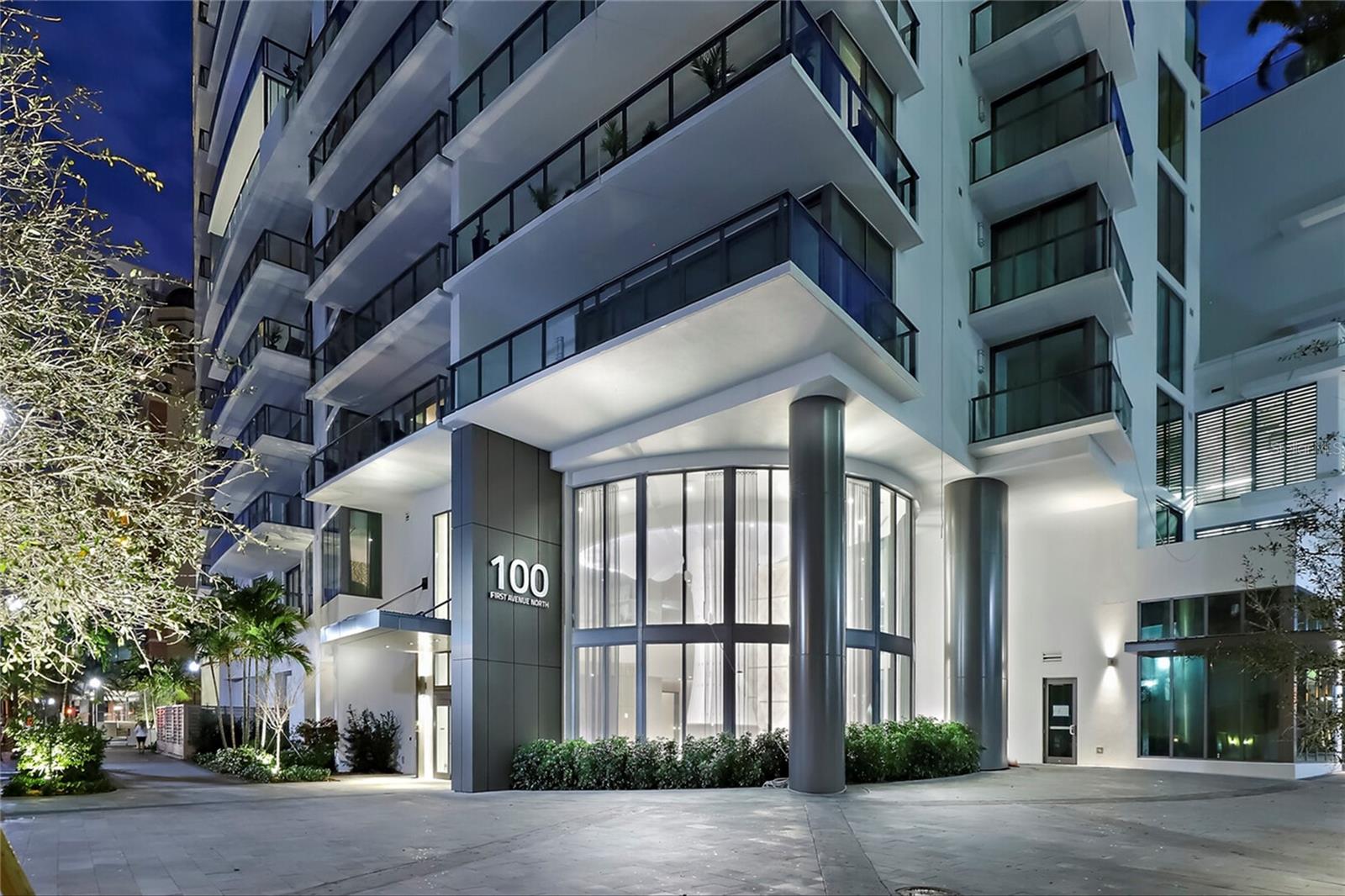 100 1st Ave N #3307