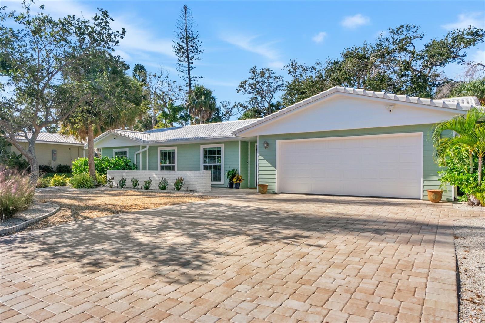 630 Venice Ln