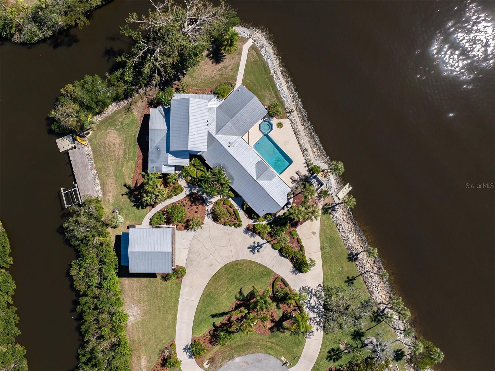 336 S Orchid Dr