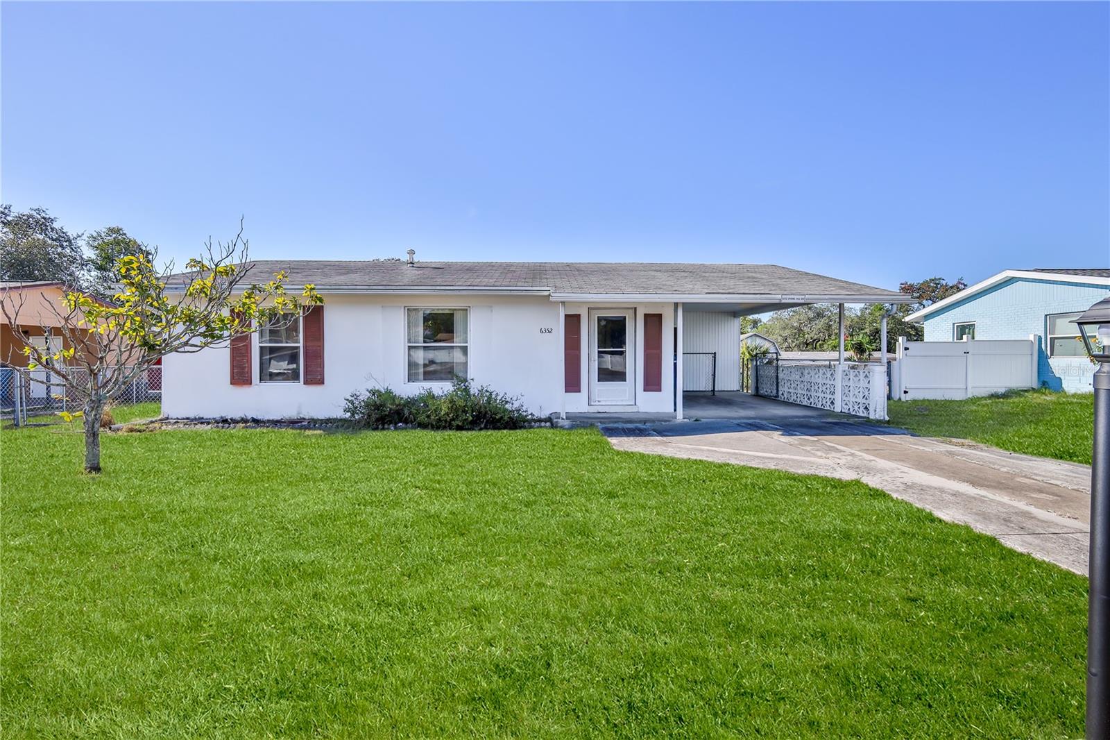 6352 Spring Hill Dr