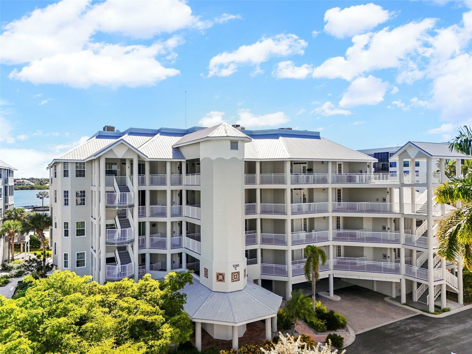 1240 Dolphin Bay Way #401