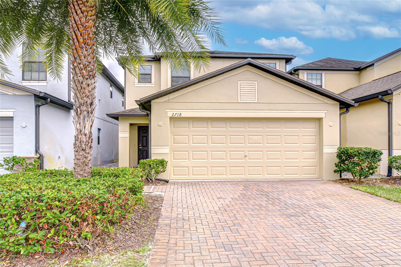 2718 Garden Falls Dr