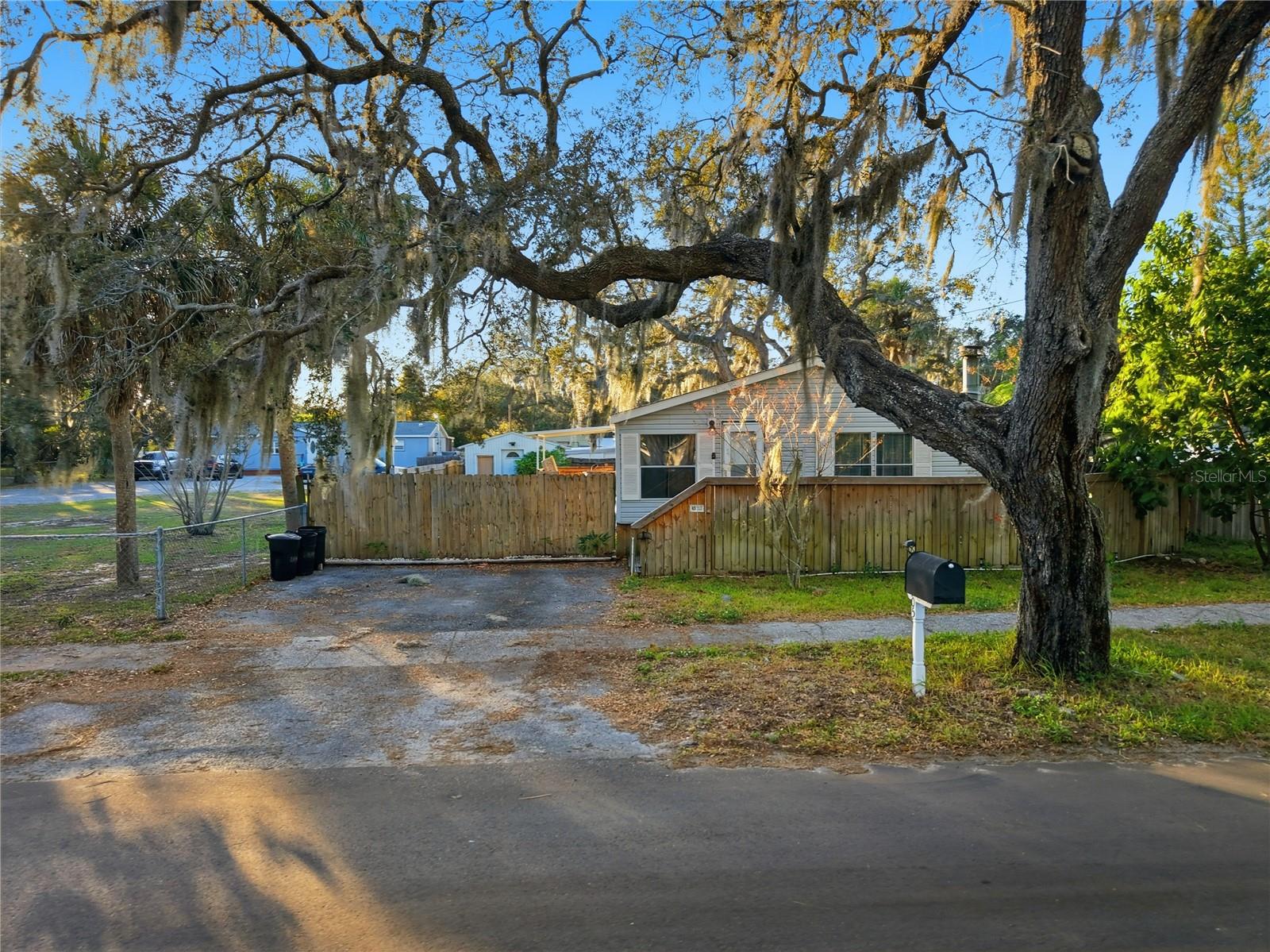 1205 Calvary Rd