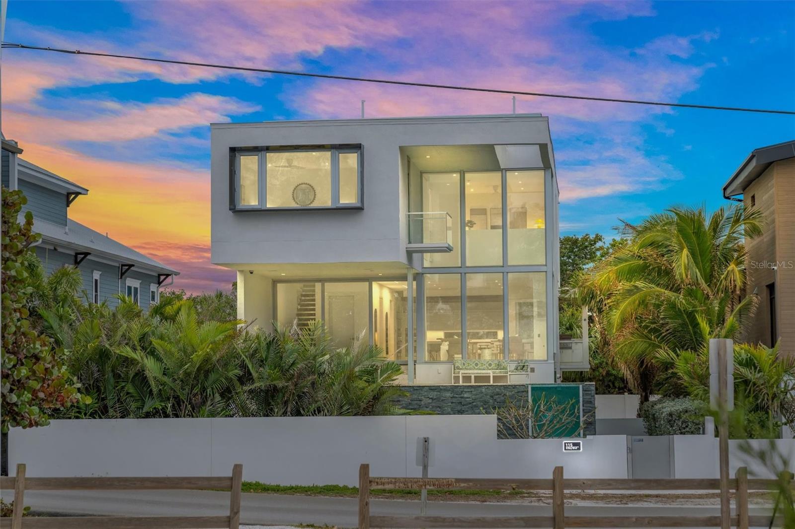 115 N Bay Blvd