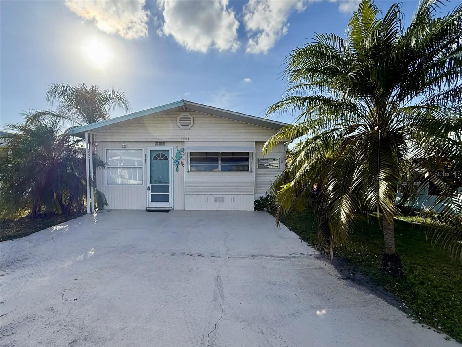 7041 Fairview Village Cir