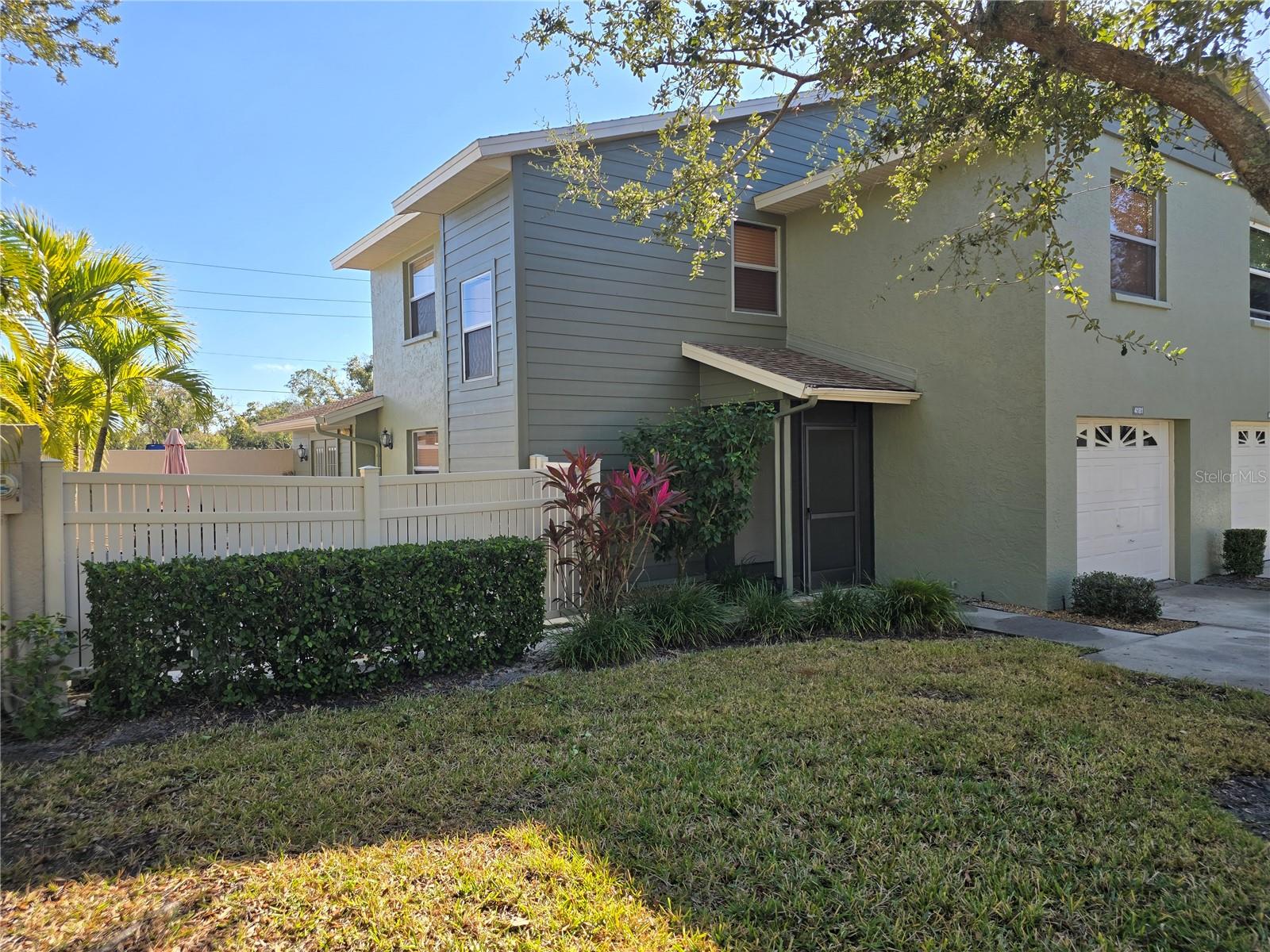 4181 Center Pointe Cir #91B