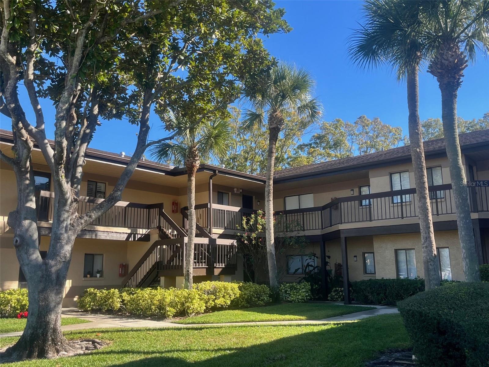 2663 Sabal Springs Cir #102