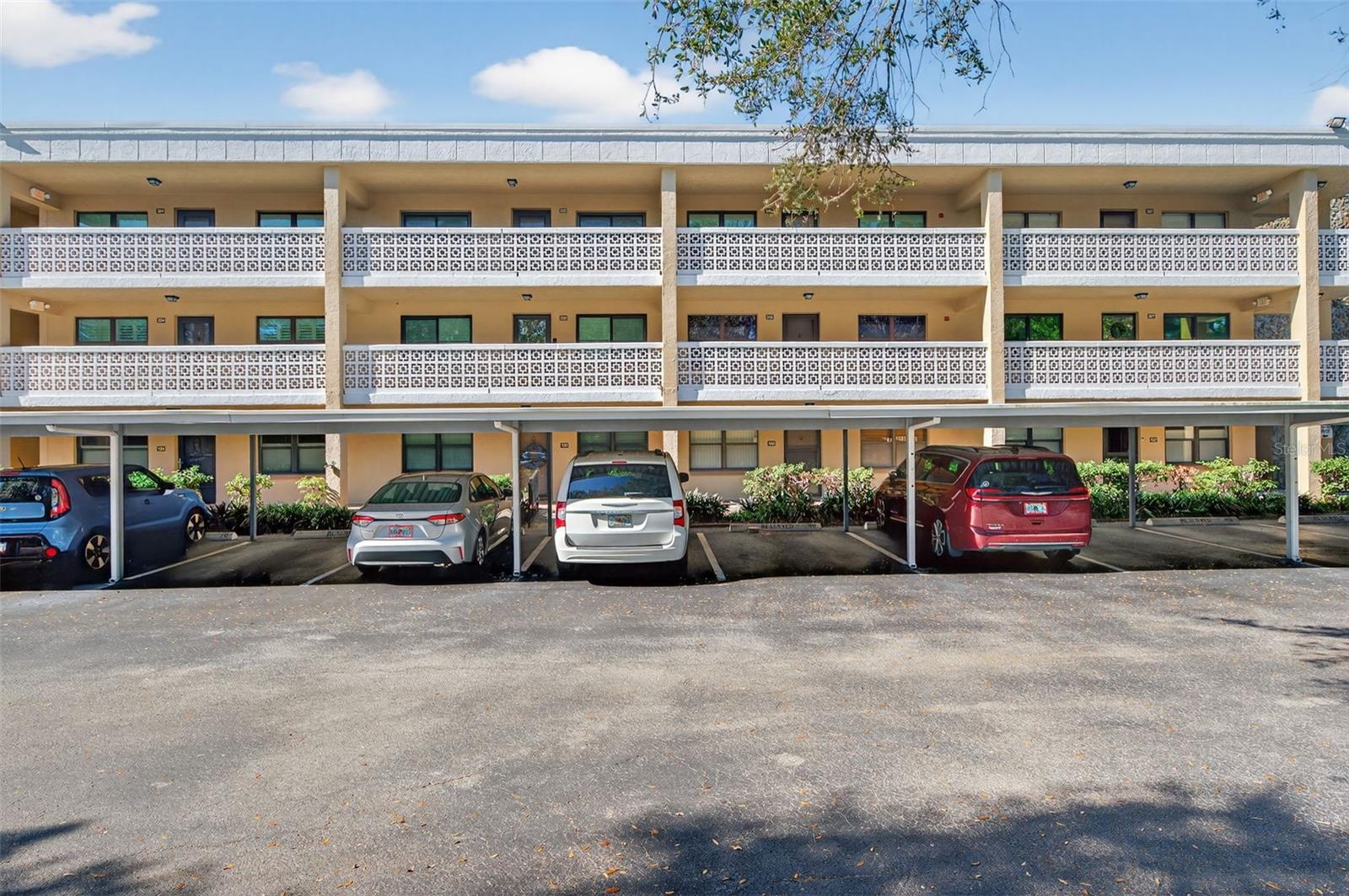 5080 Locust St NE #328