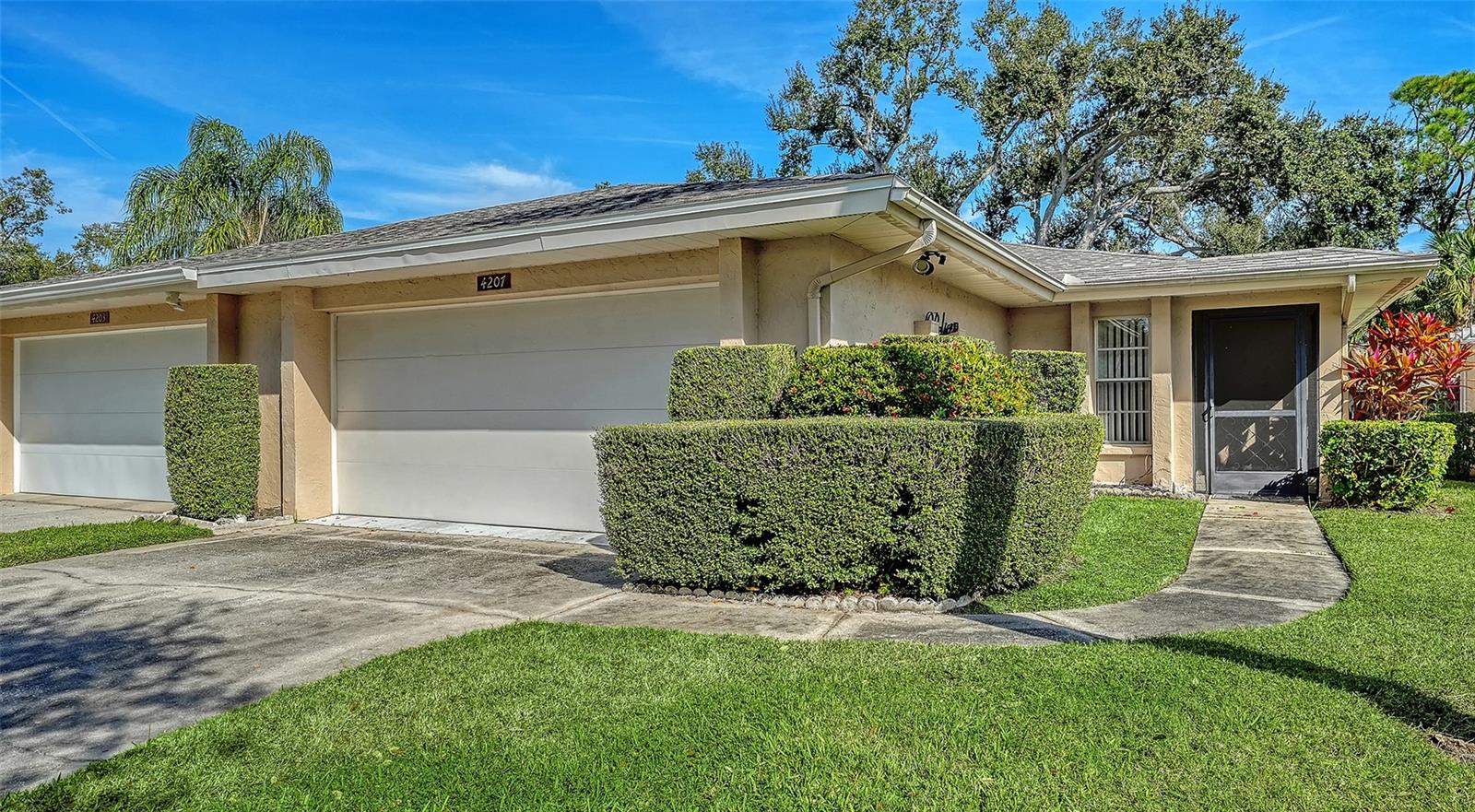 4207 Bowling Green Cir #35