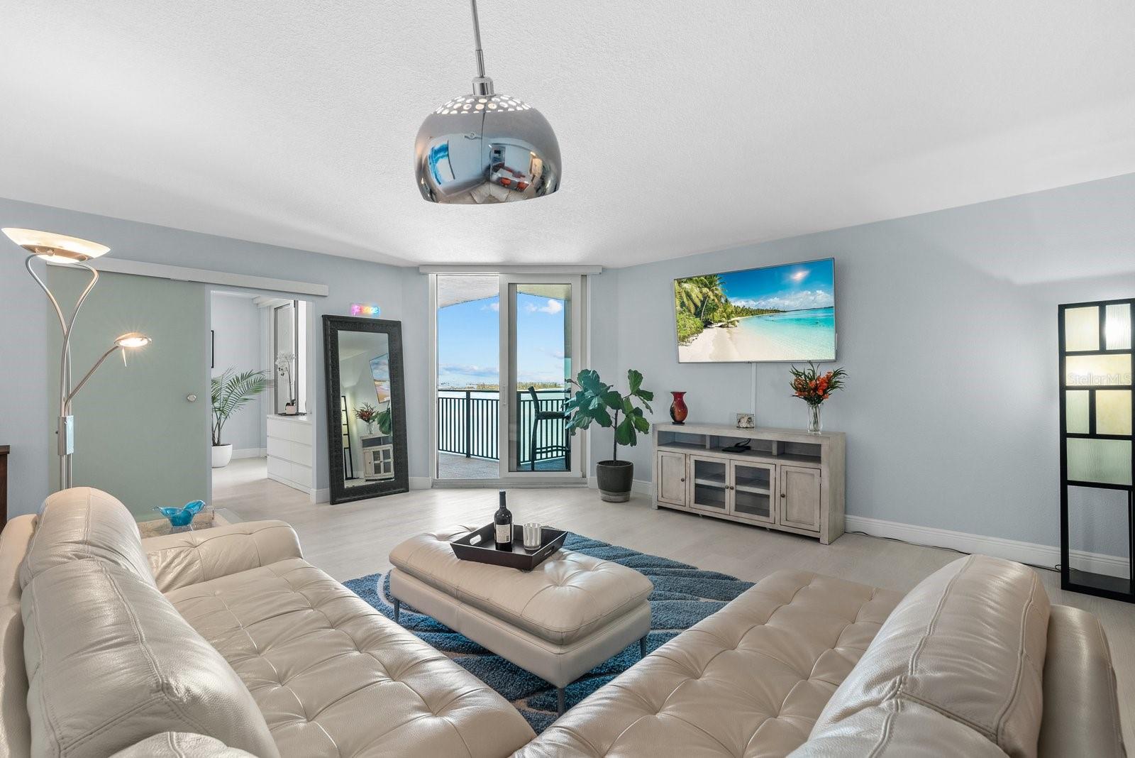 4822 Ocean Blvd #10E