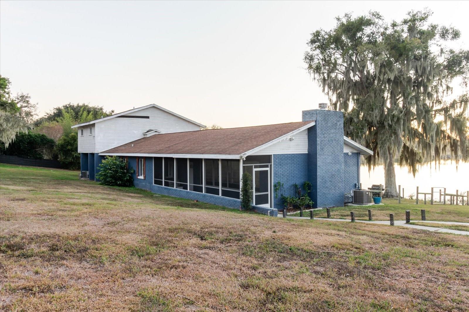 2120 Hurley Dr