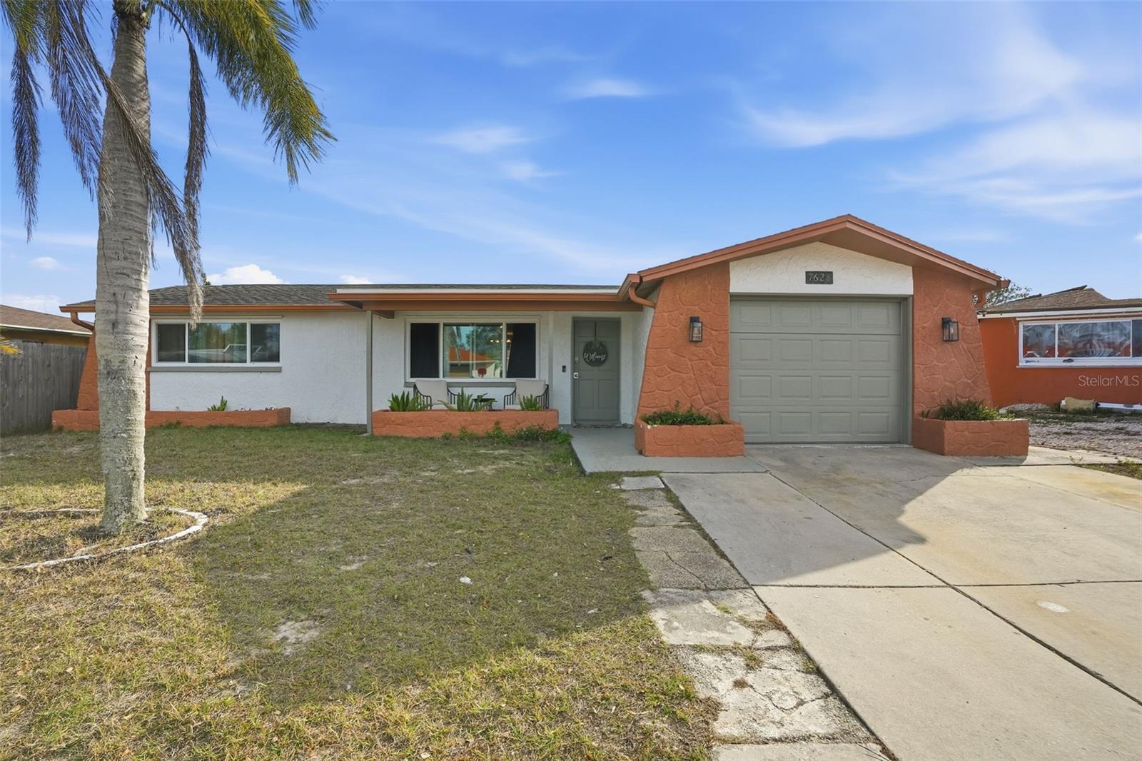 7628 Dale Dr