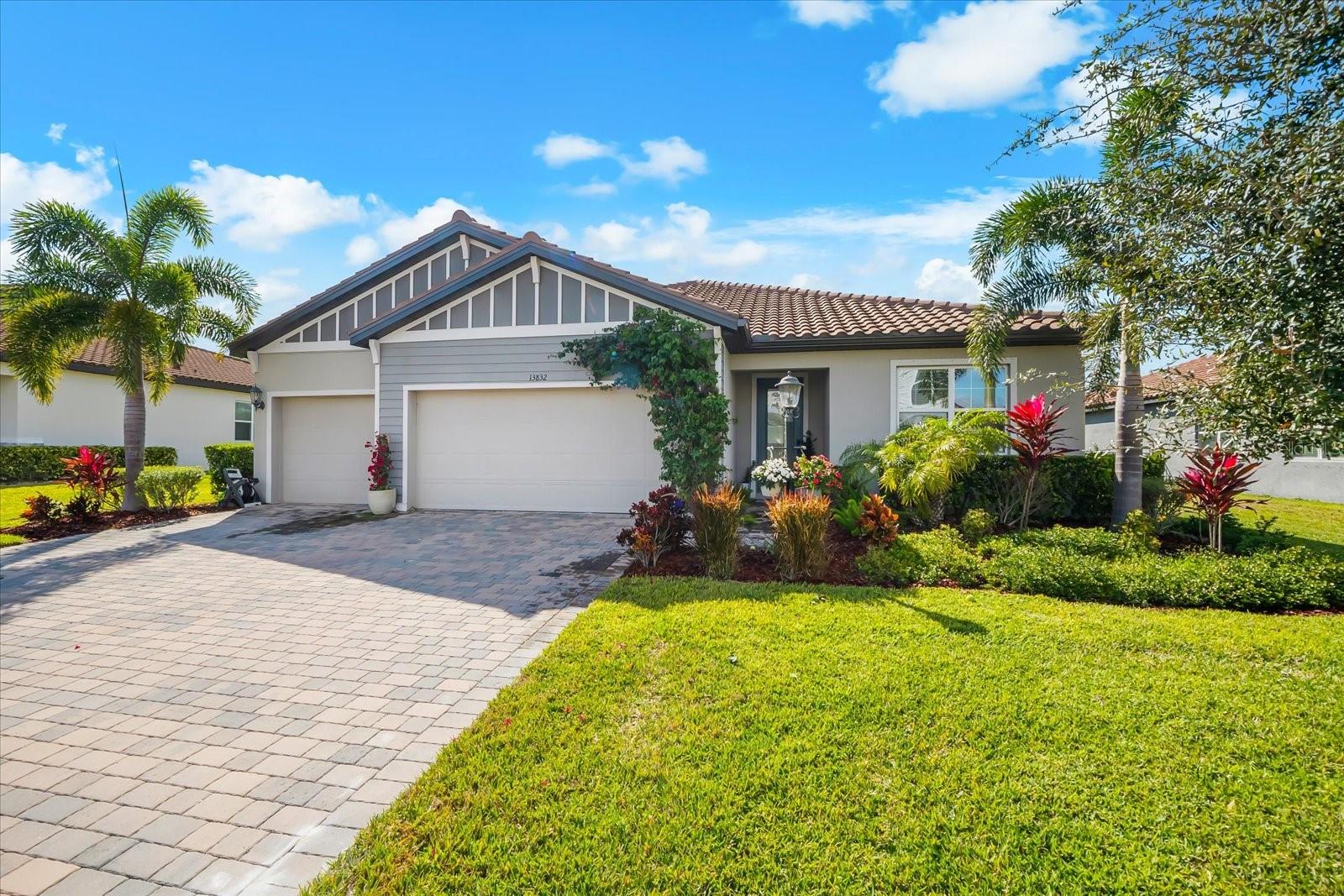 13832 Green Hammock Pl