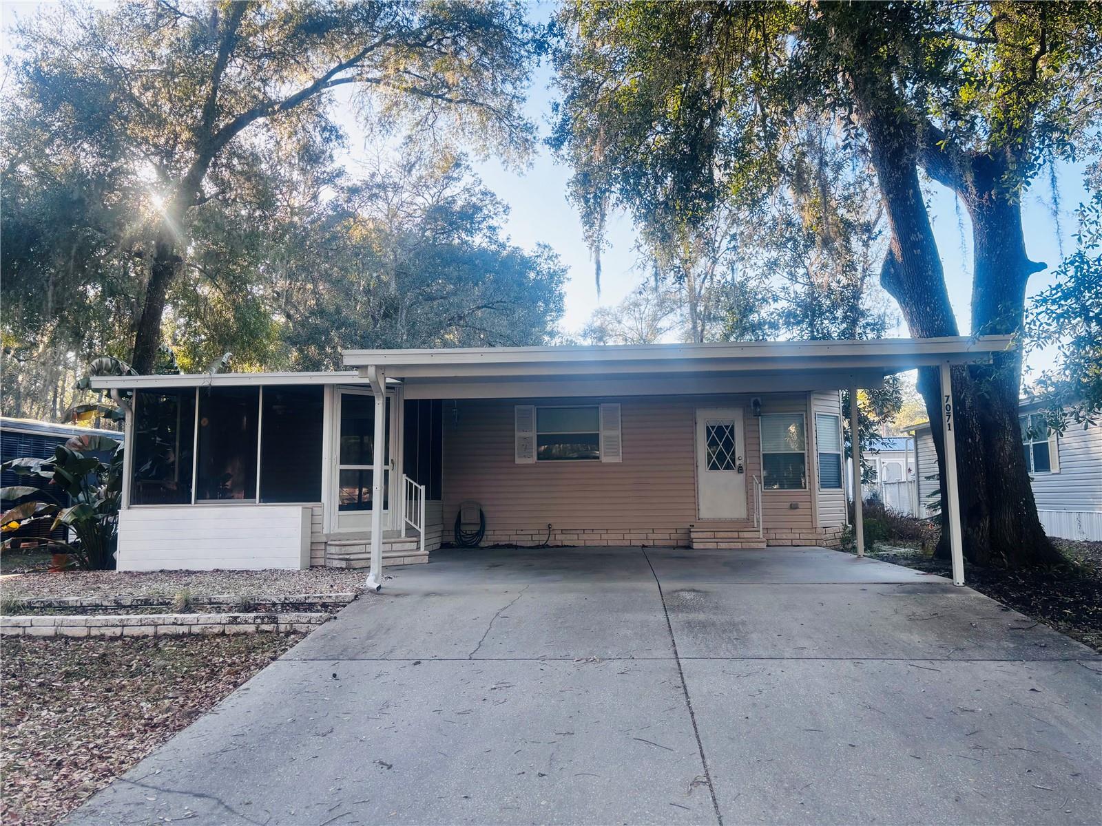 7071 Spanish Moss Ln