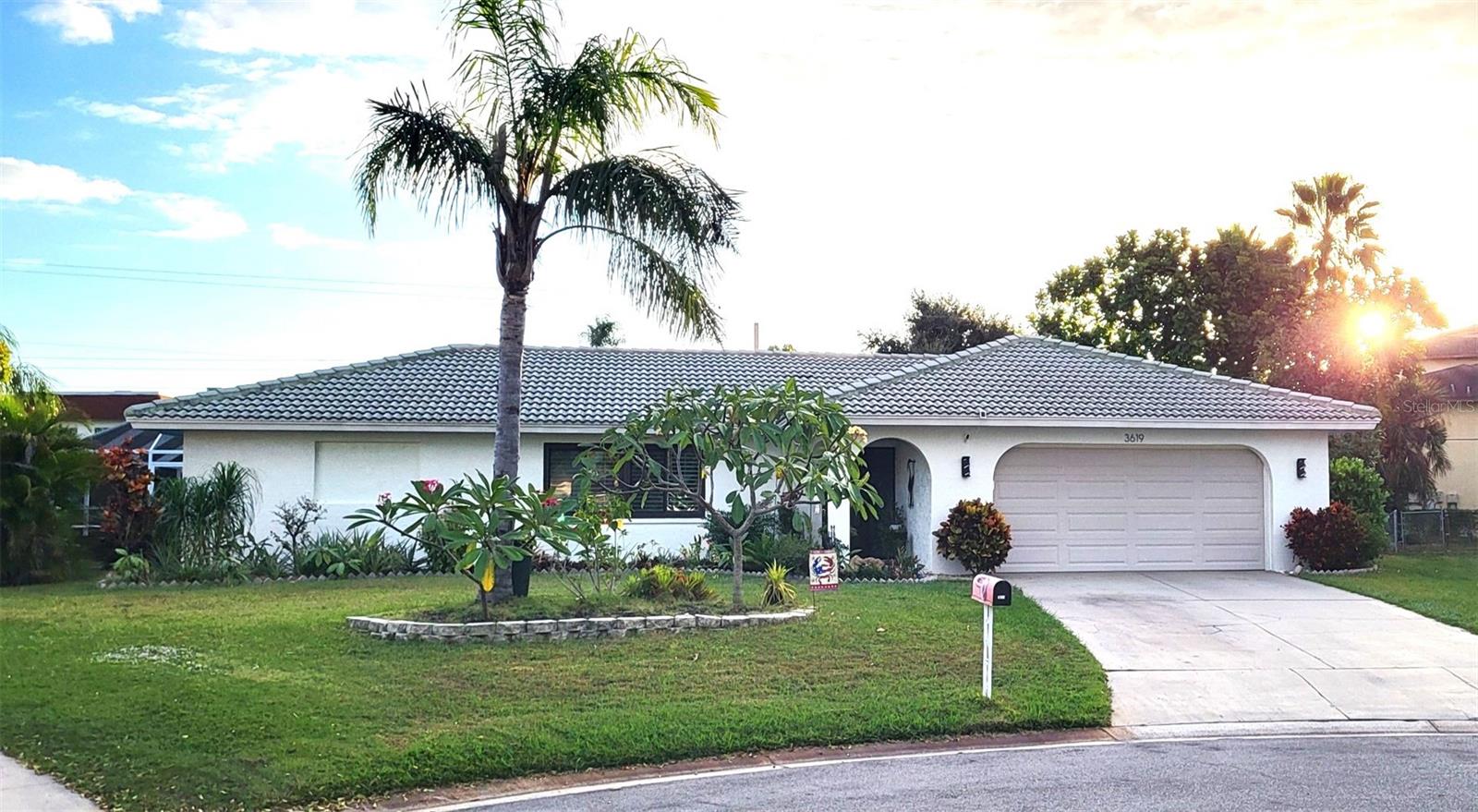 3619 Pembrook Dr