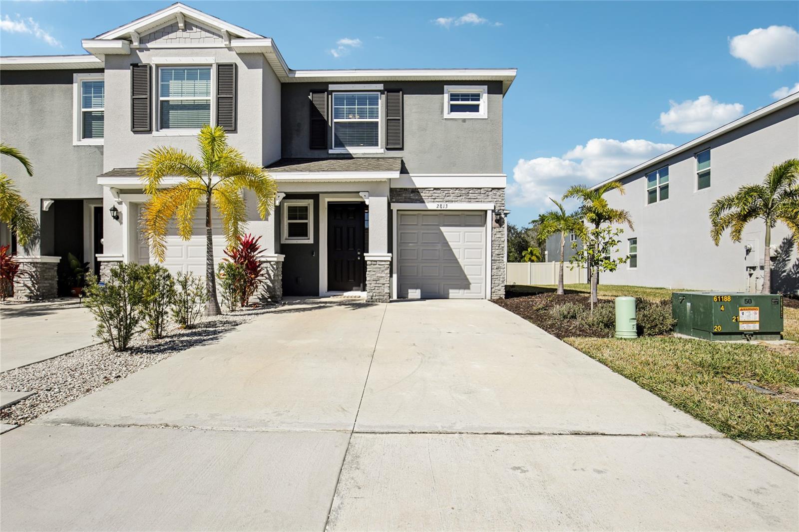 2813 Midnight Pearl Dr