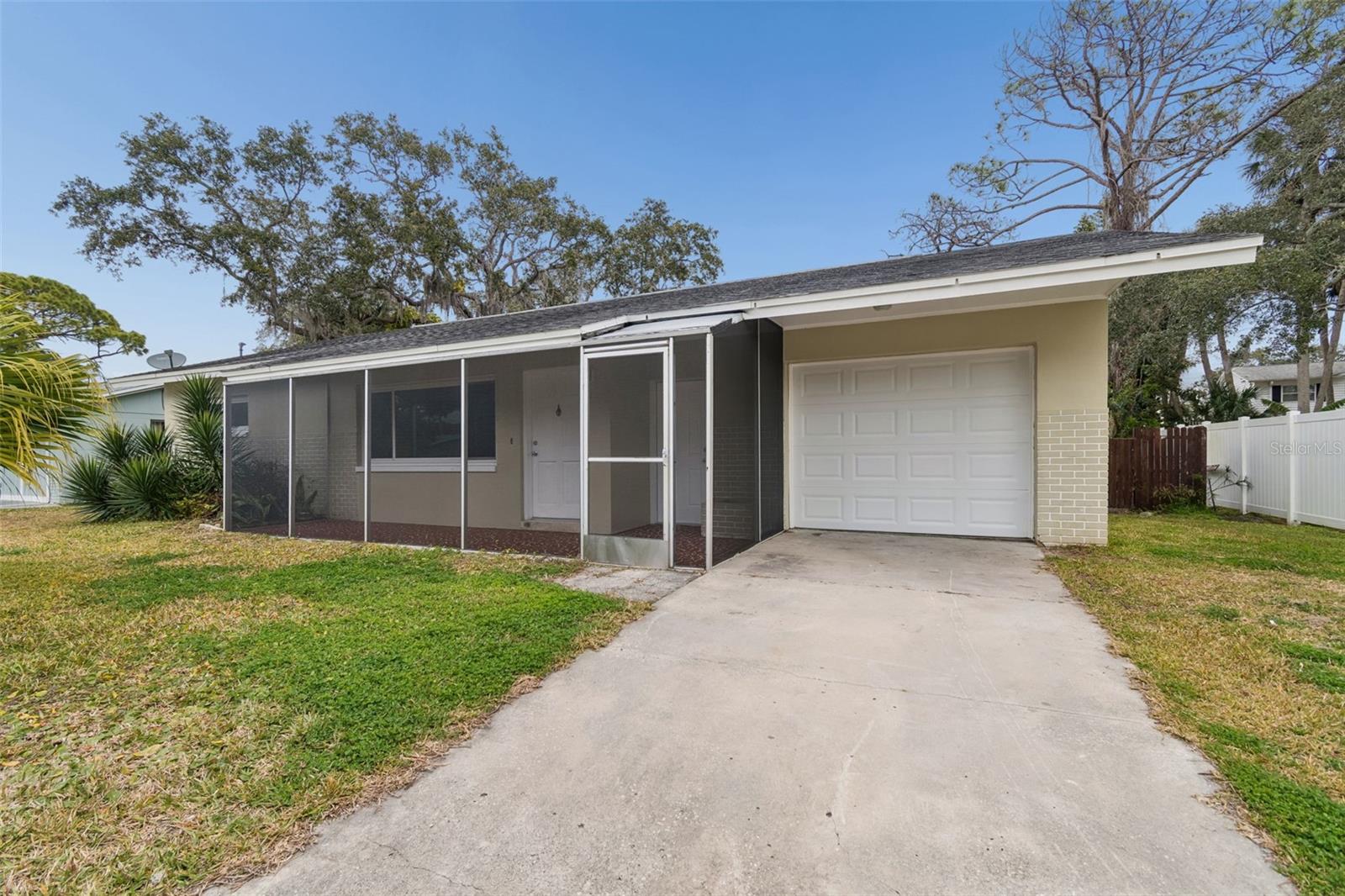 7232 Dianne Dr
