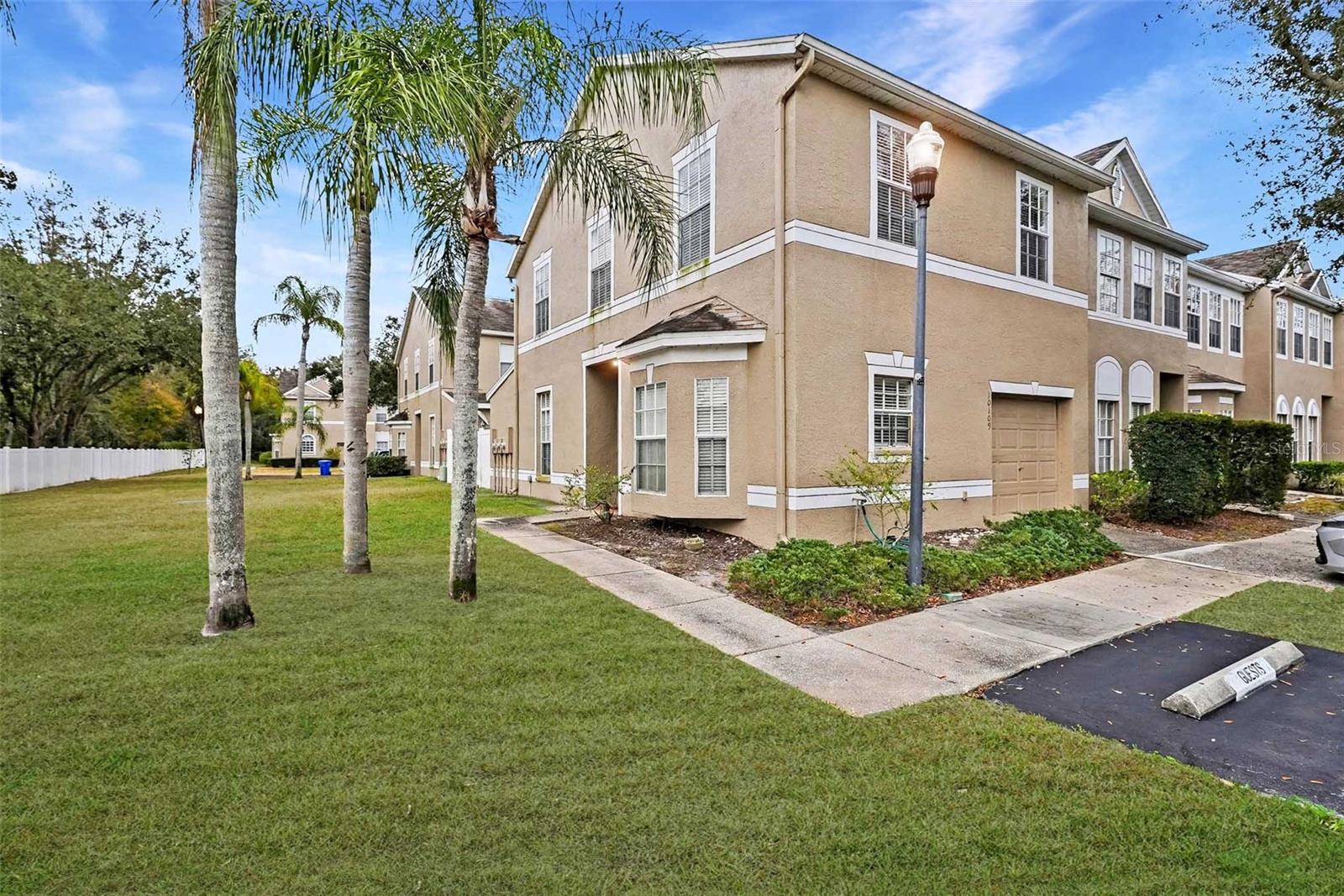 10109 Belleville Pl