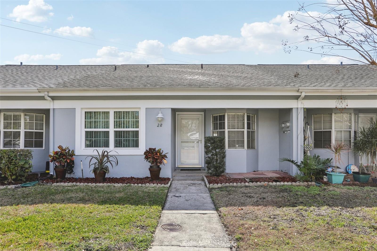 28 Brigton CT