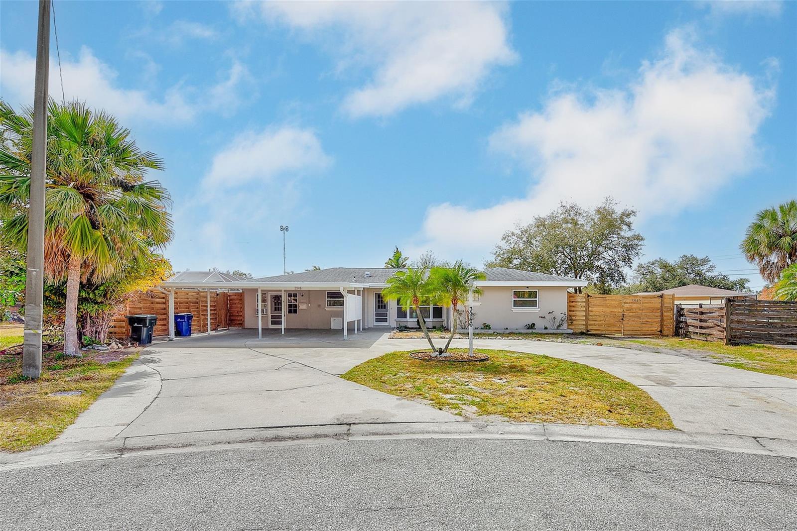 3946 Omega Cir