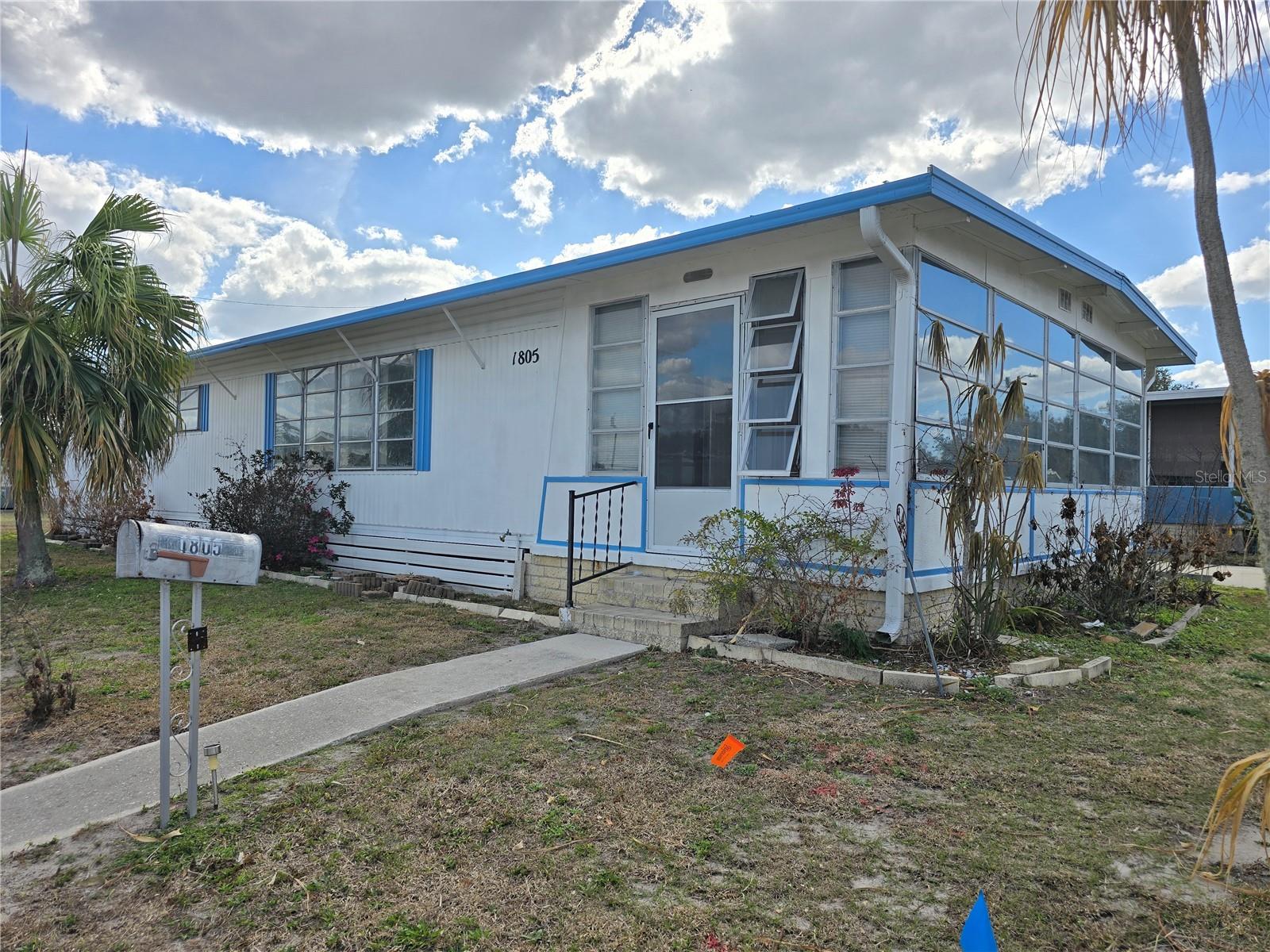 1805 Blue Lake Dr