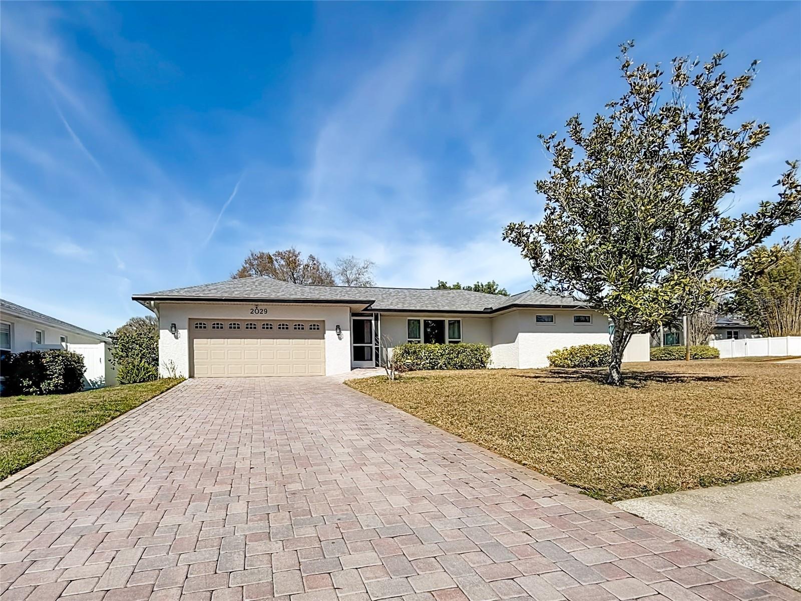 2029 Spanish Pines Dr