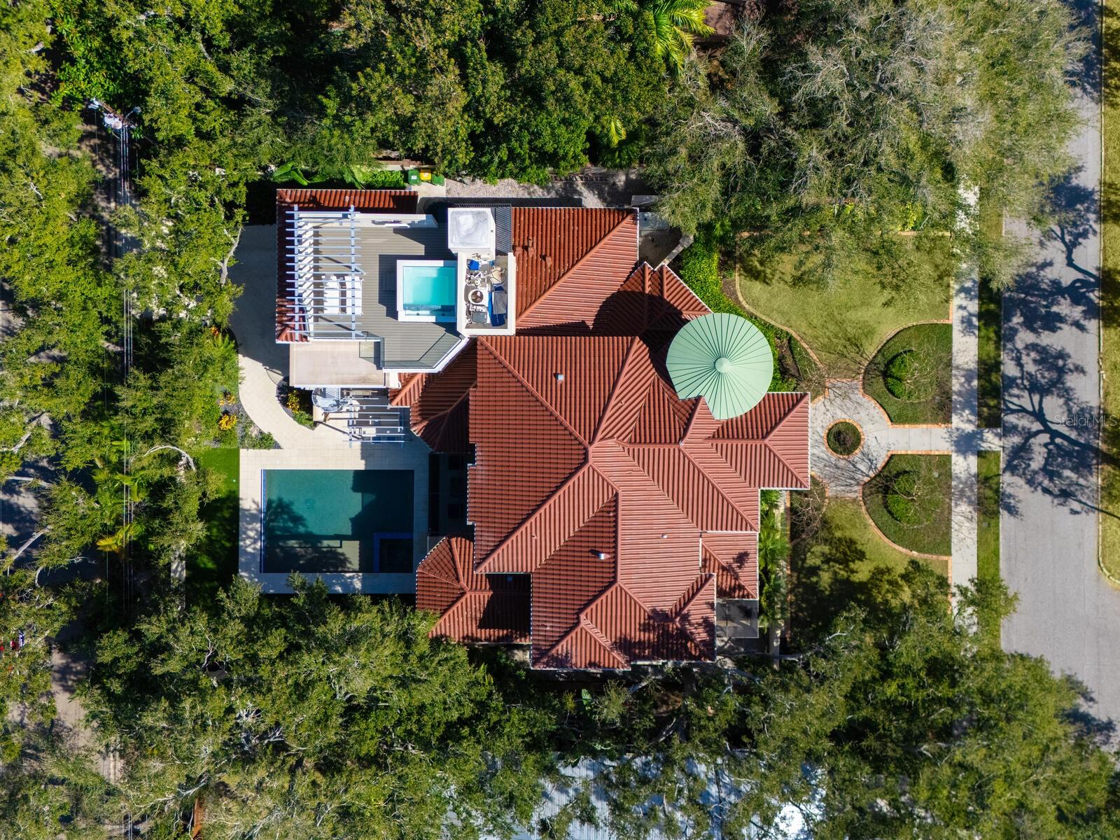 1655 South Dr