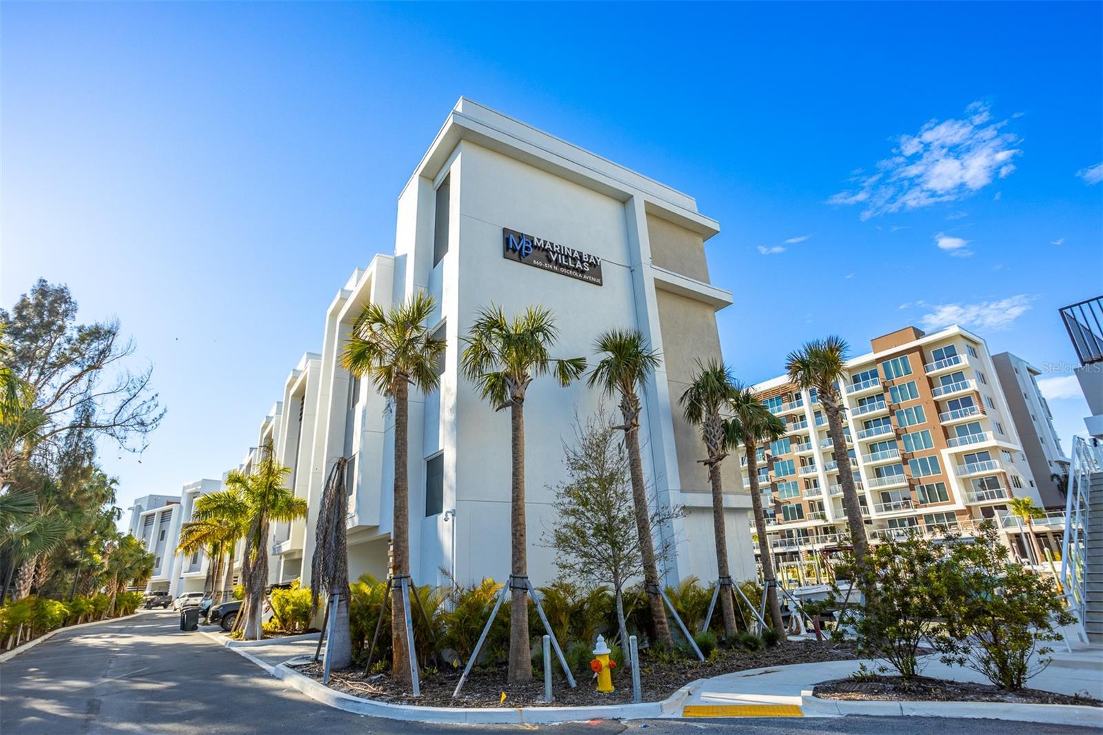 870 N Osceola Ave