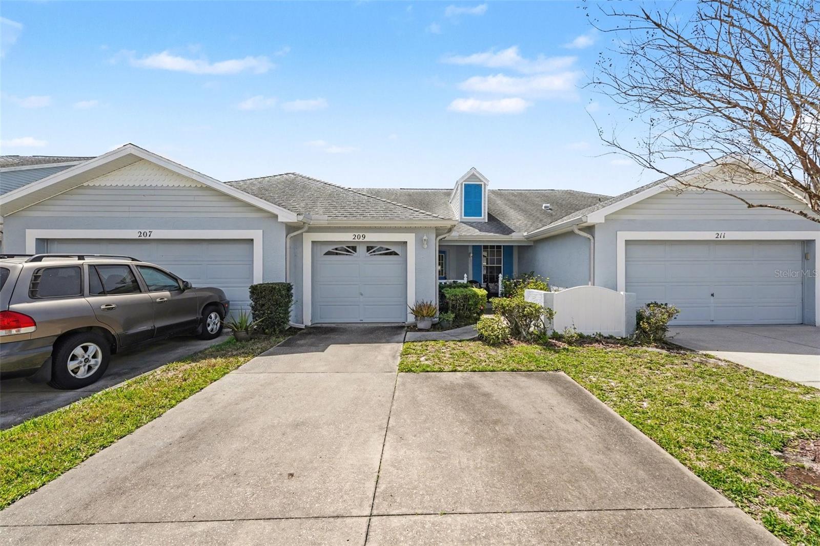 209 Hemingway Dr