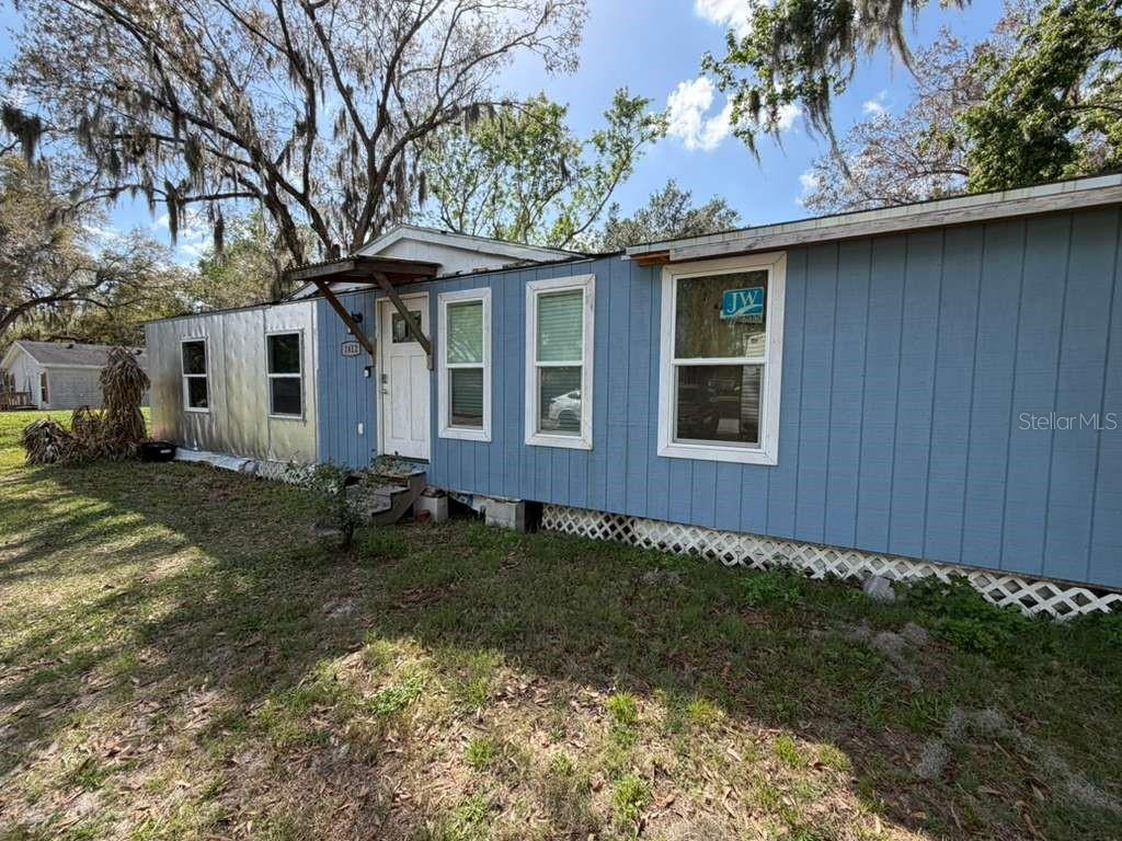 2412 Island Oaks W