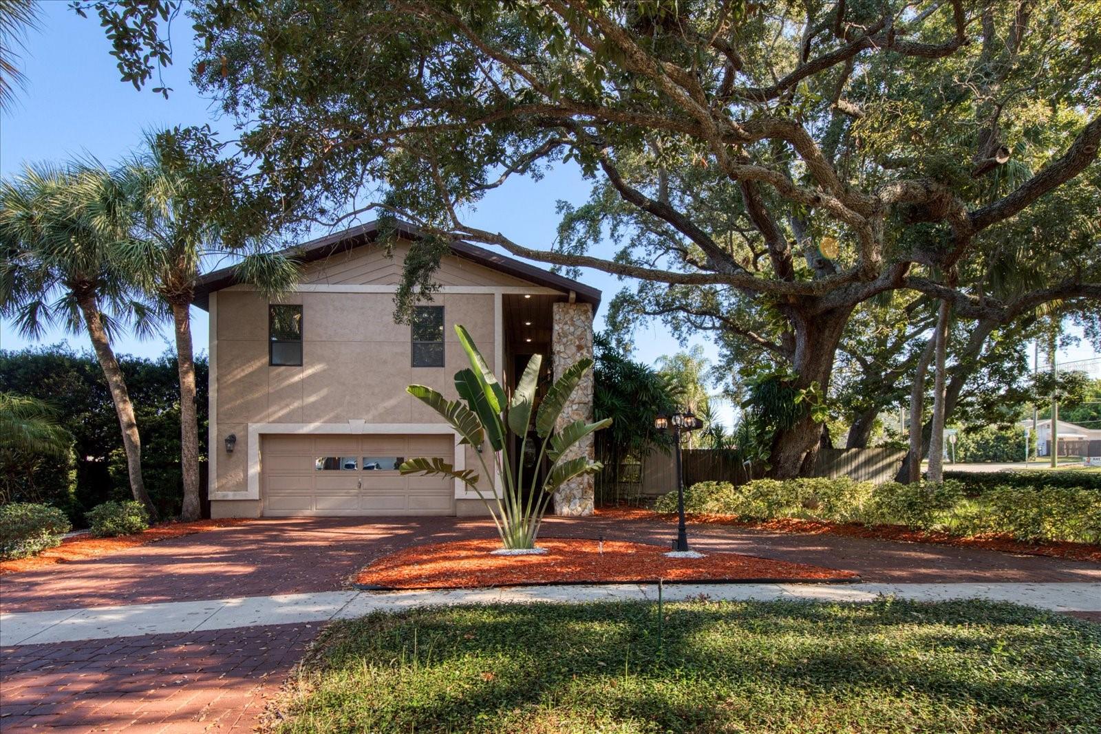 13703 Oak Forest Blvd N