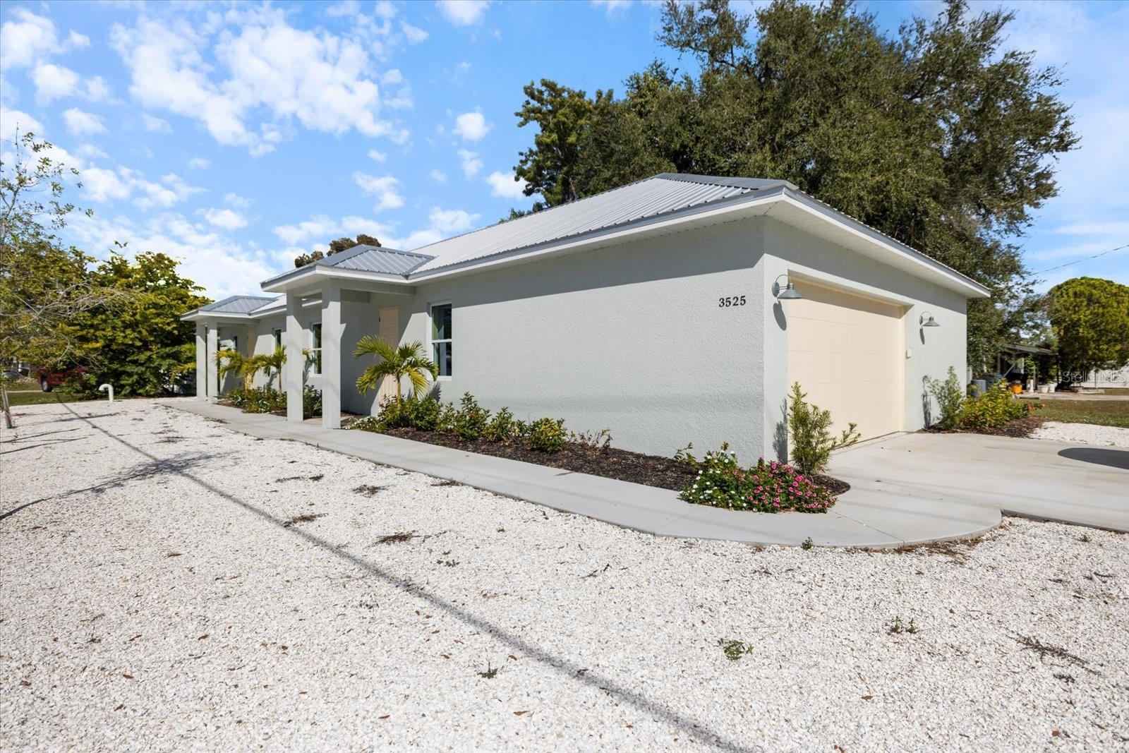3525 McIntosh Rd