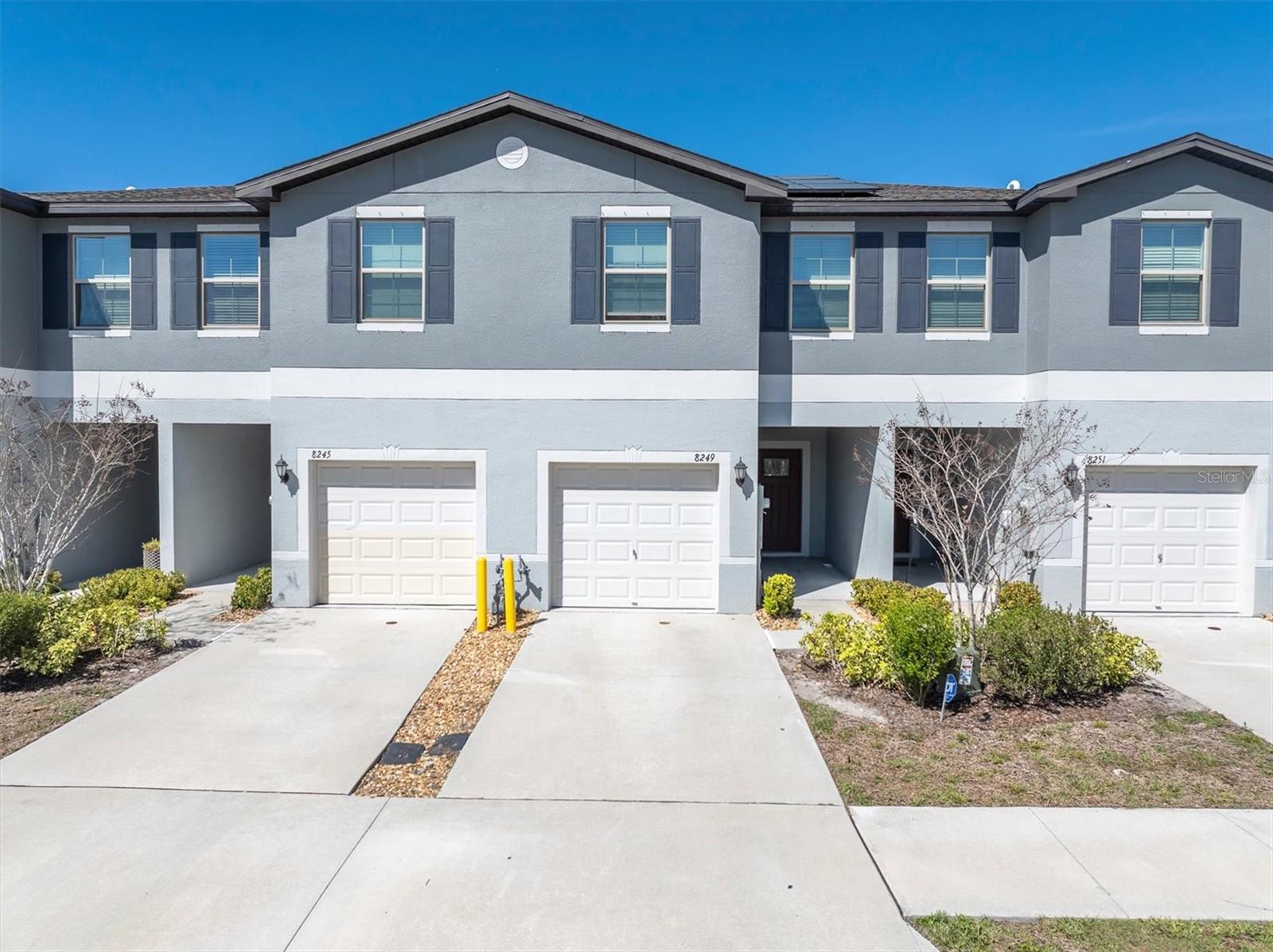 8249 Crescent Oaks Dr