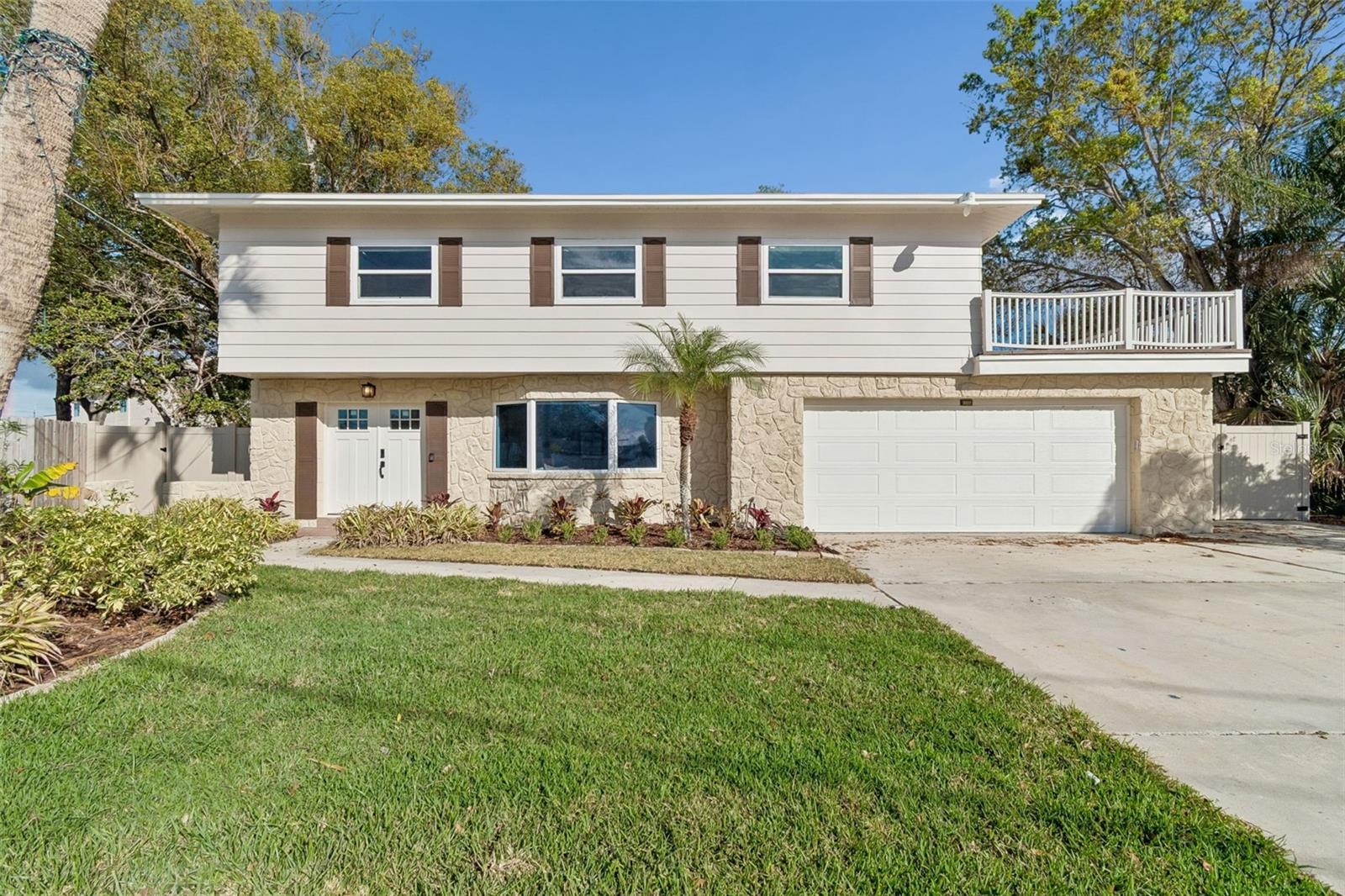 8402 Boxwood Dr