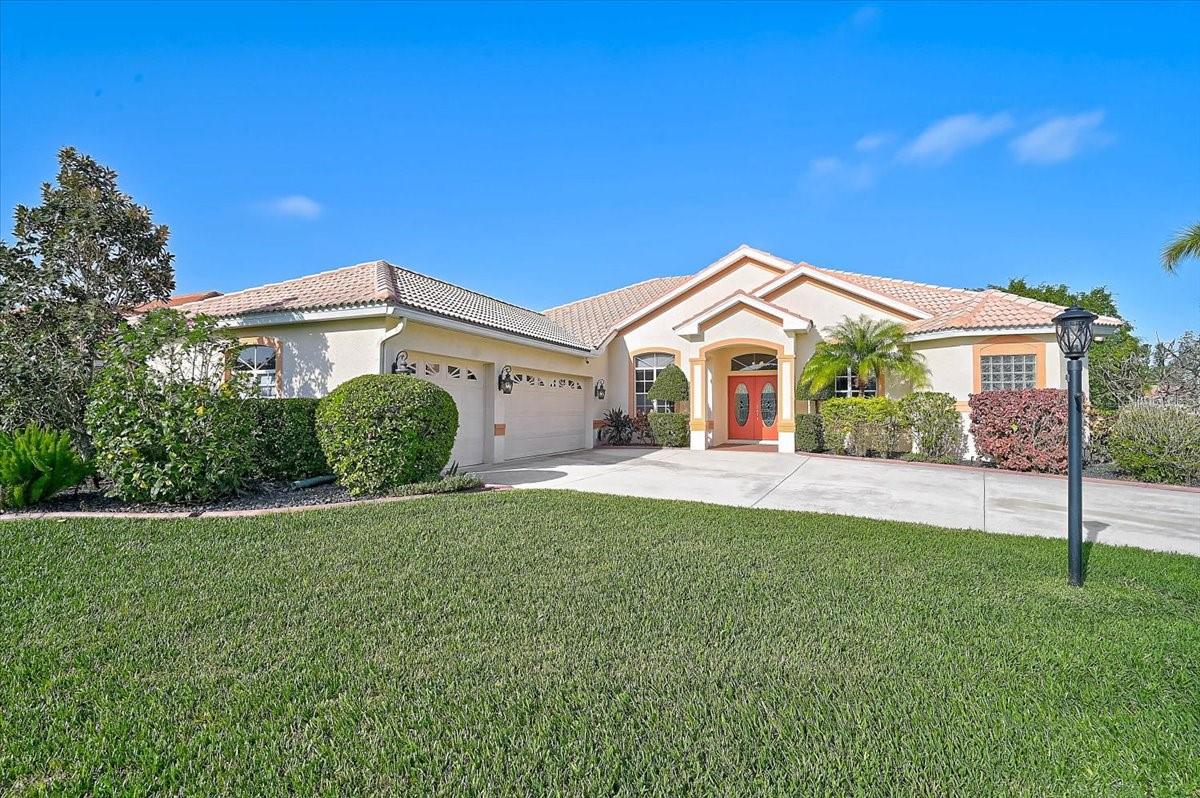4422 McIntosh Lake Ave