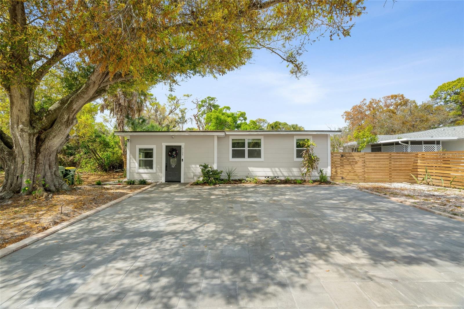 5135 Old Bradenton Rd
