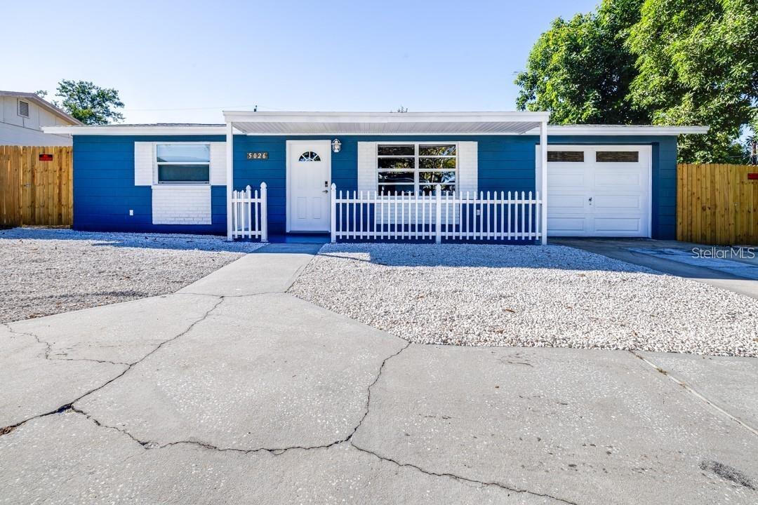 5026 Moog Rd