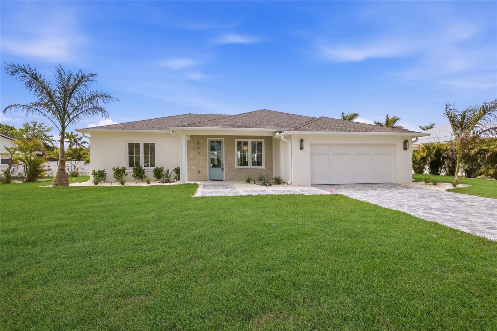 680 Key Royale Dr