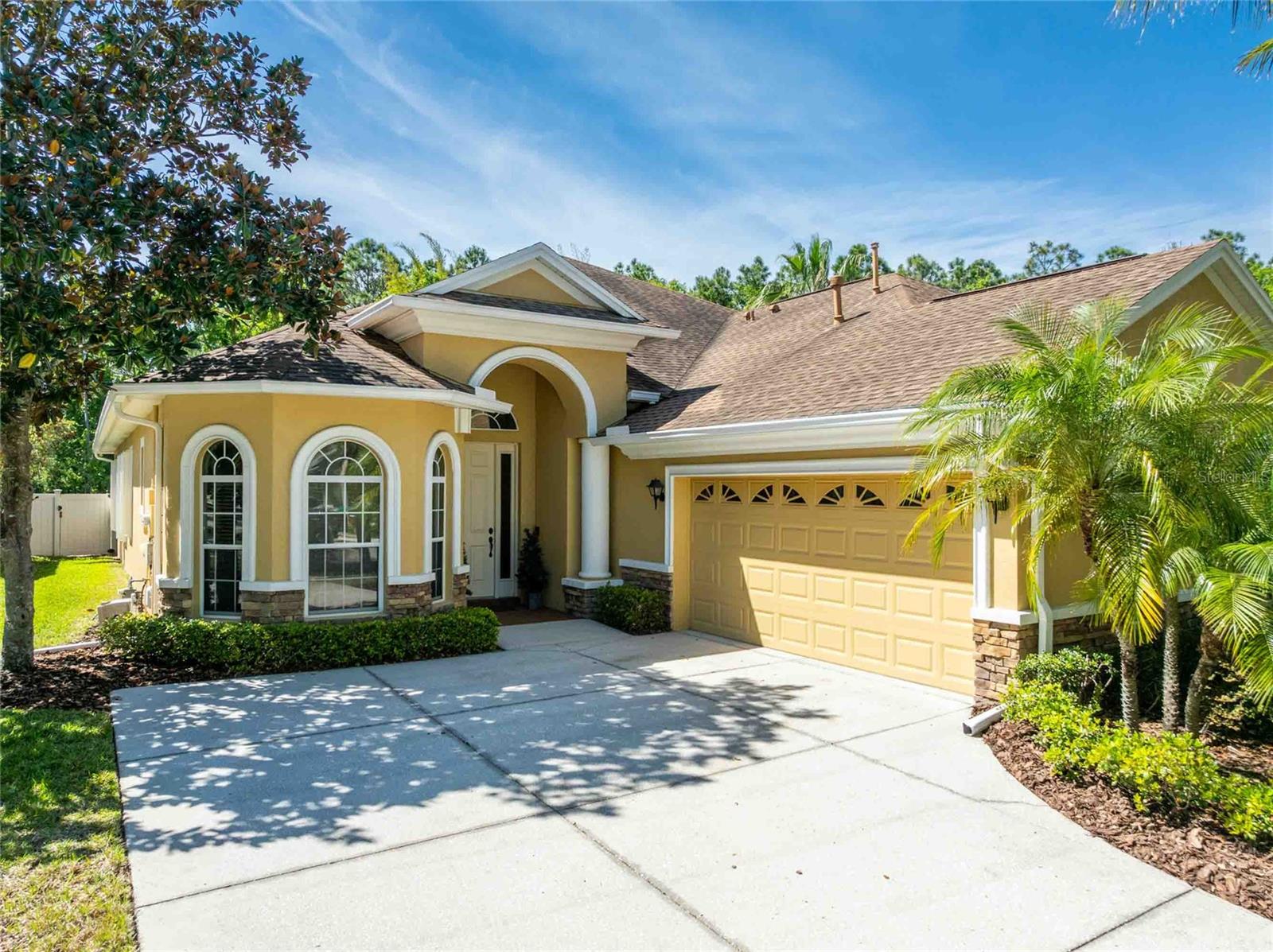 2821 Devonoak Blvd