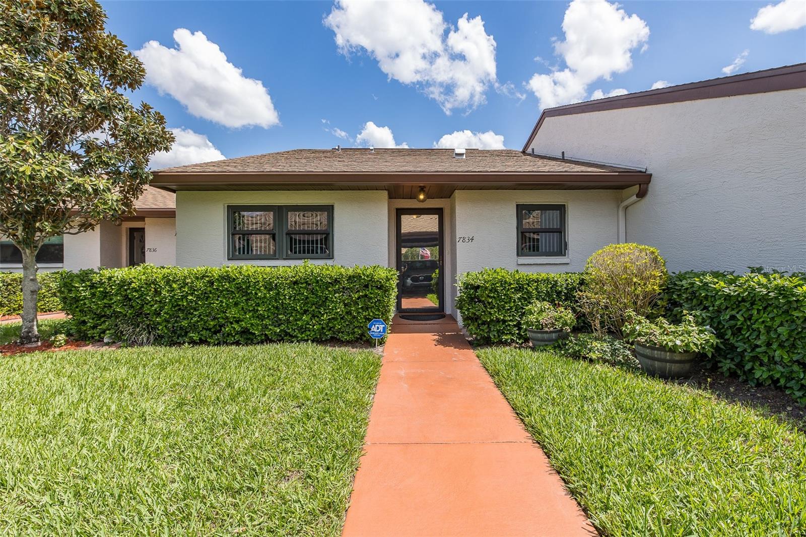 7834 Radcliffe Cir